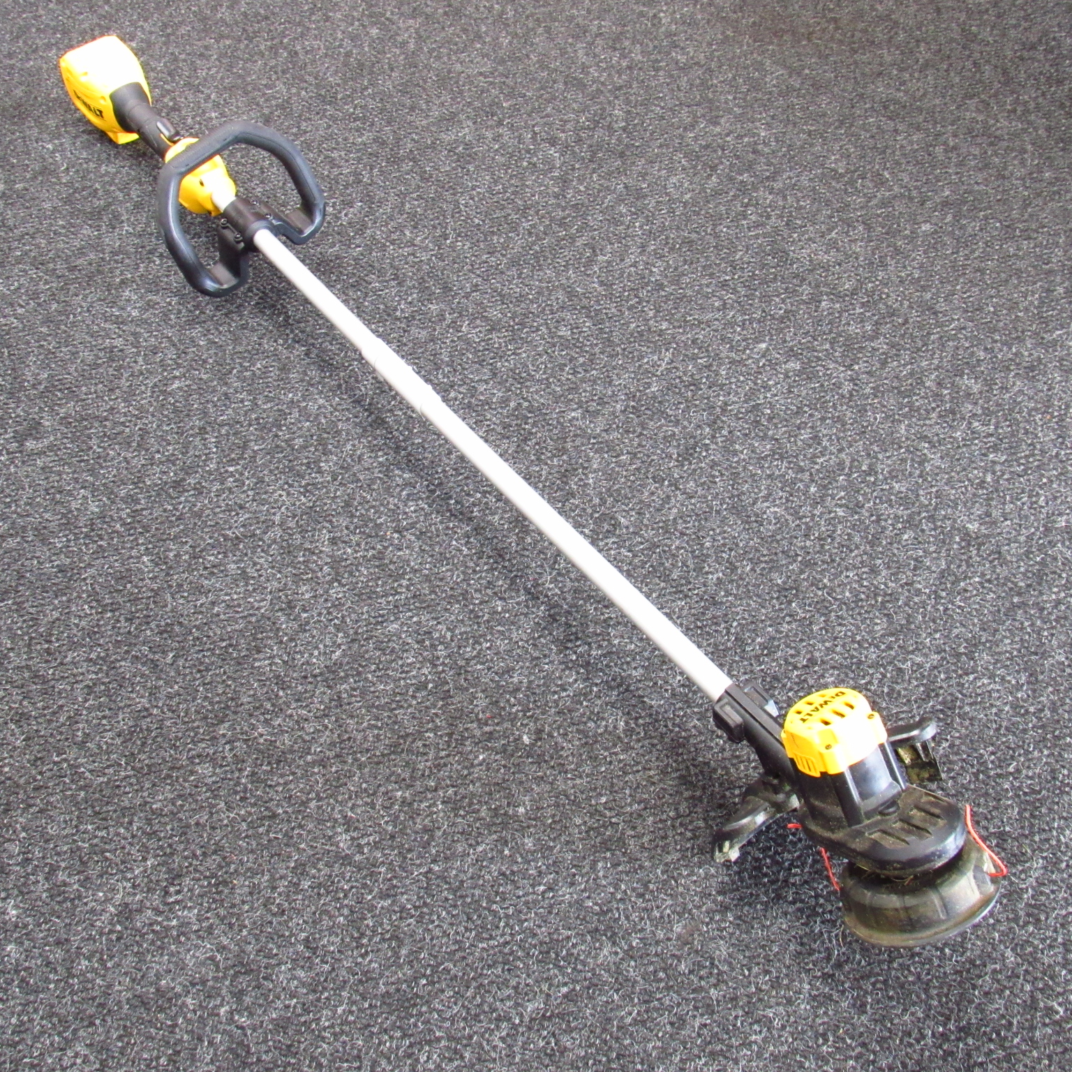 DeWalt DCST925 20V Lithium ion Cordless String Trimmer Local Pick Up Only