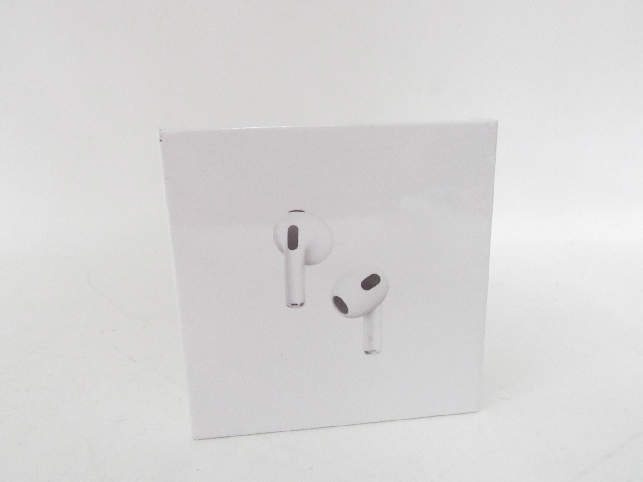 Apple AirPods, 3rd Generation, Wireless Earbuds, Bluetooth, 2024 White