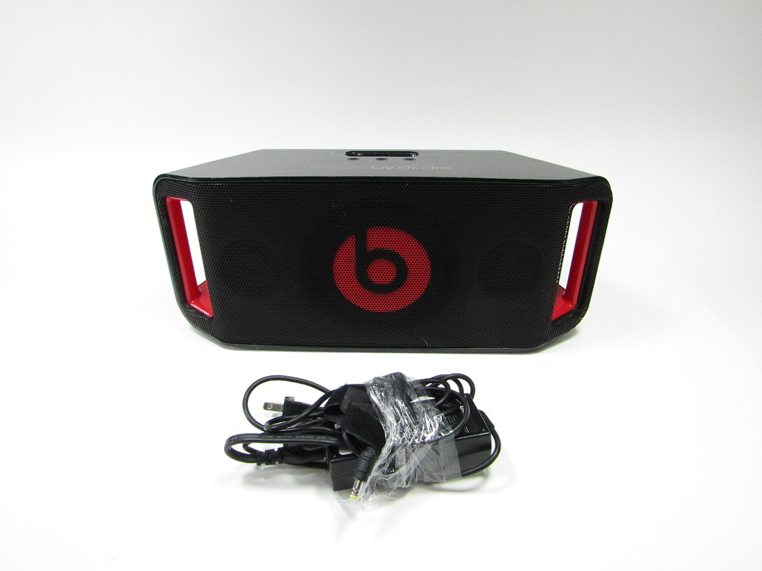 Beats By Dr Dre Beatbox Portable Audio Ipod Dock Mini Speaker