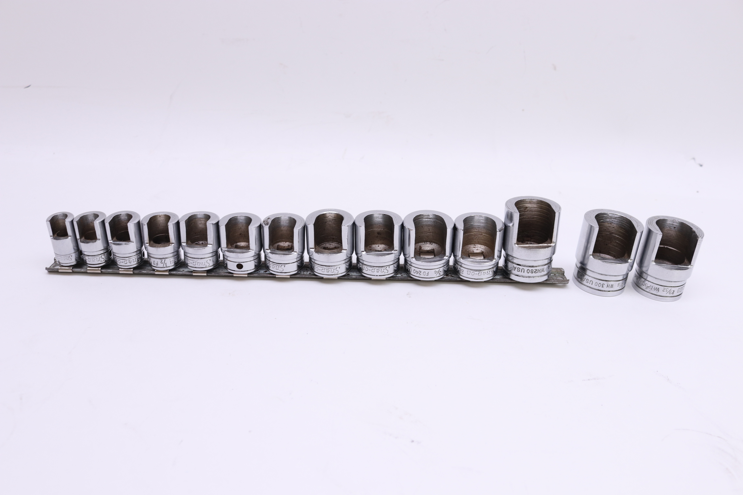 Snapon Tools FD160 14 Pc 3/81/2" Drive SAE 3/815/16" Weatherhead Socket Set