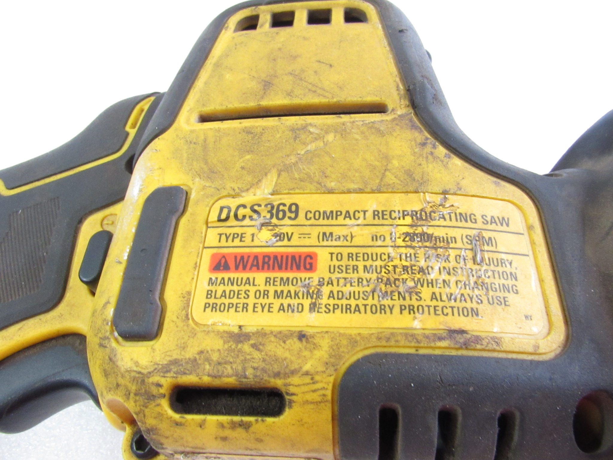 DeWalt DCS369 ATOMIC 20V MAX Cordless Brushless Compact Reciprocating Saw