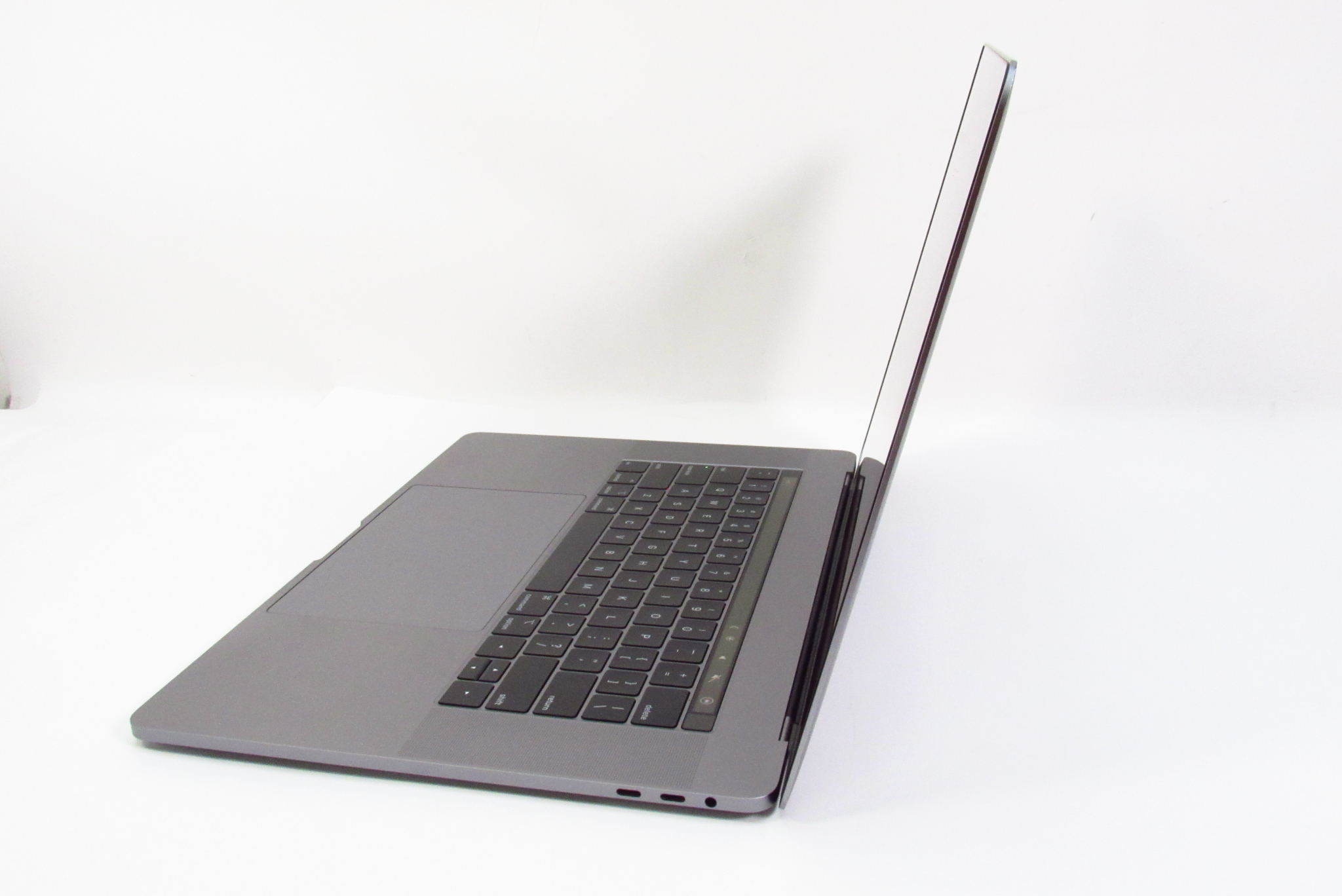 Apple MacBook Pro MV902LL/A Intel Core i7-9750H 2.6GHz 16GB RAM