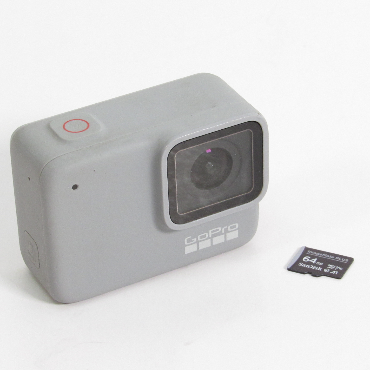  GoPro HERO7 White - E-Commerce Packaging - Waterproof Digital  Action Camera with Touch Screen 1080p Video 10MP Photos Stabilization :  Electronics