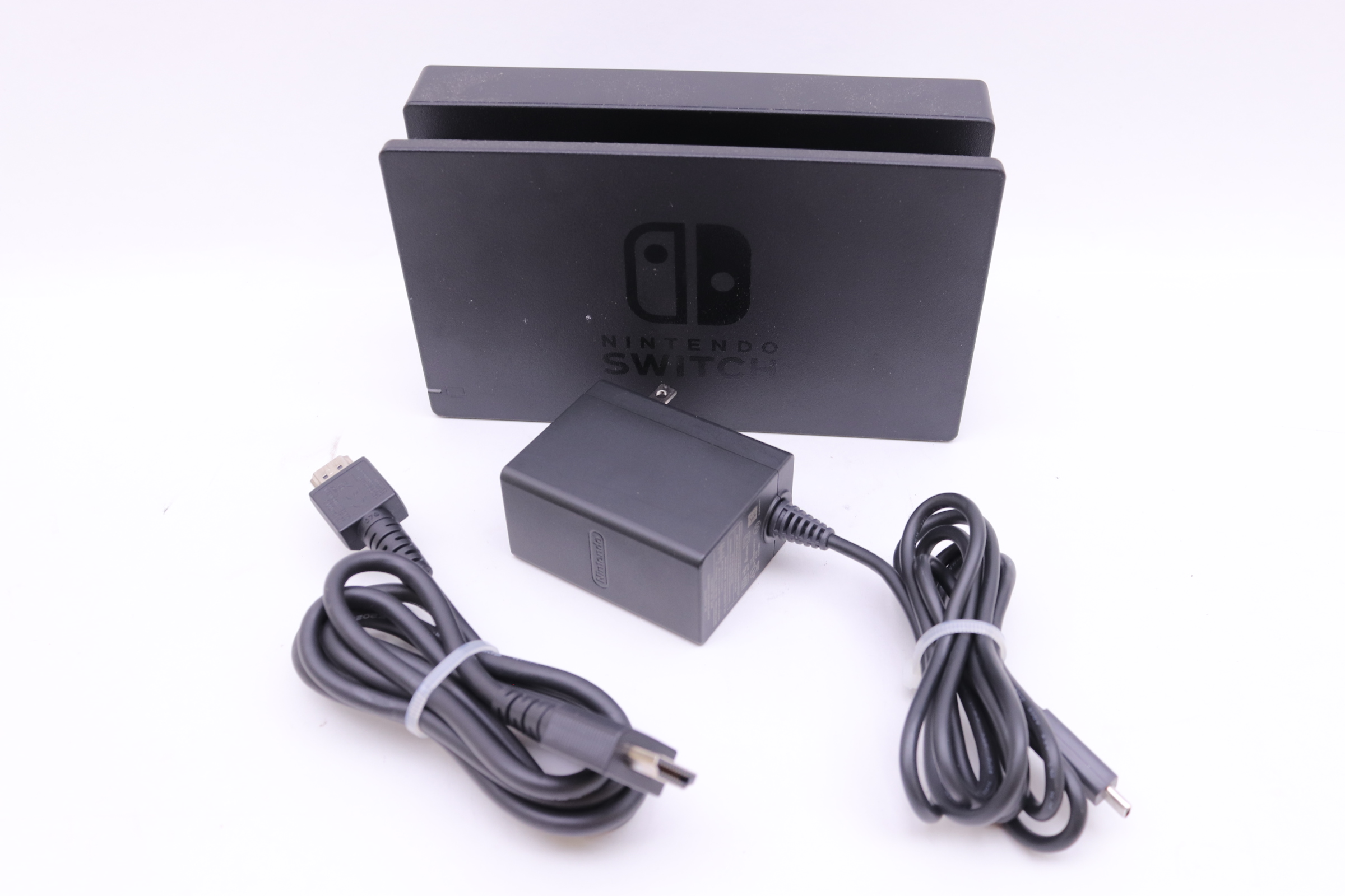 Nintendo HAC001(01) 32GB Video Game System Switch