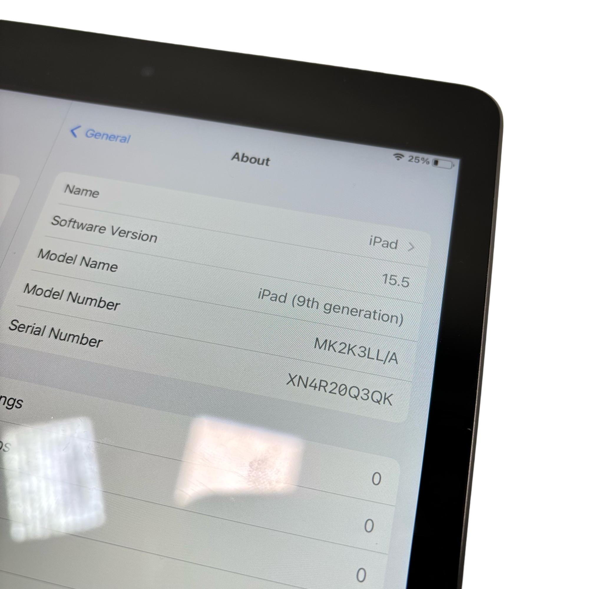 Apple iPad MK2K3LL/A 9th Generation (A13 Bionic) 64GB 10.2'' Tablet