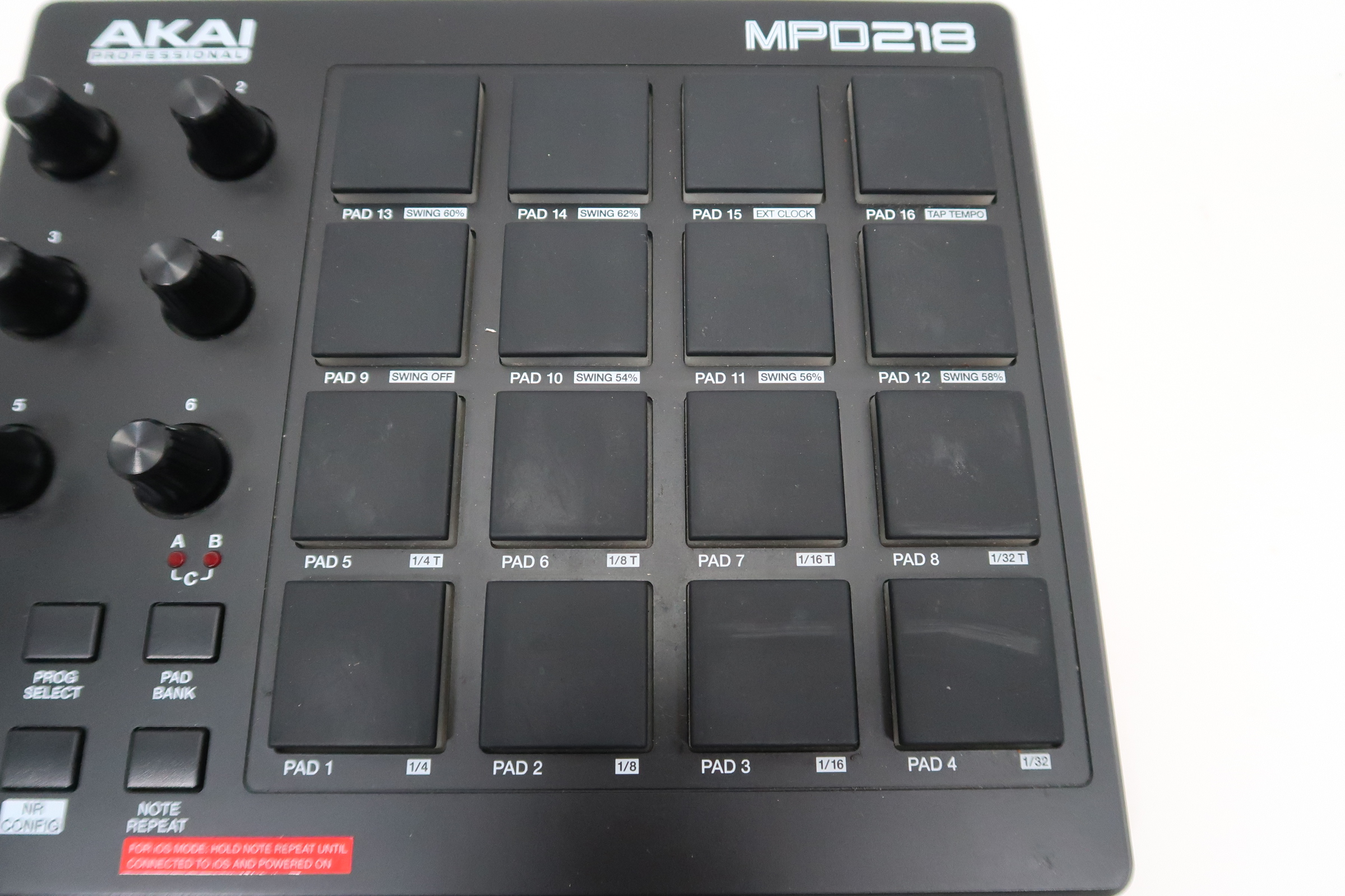 DJ機材 MPD218 01.