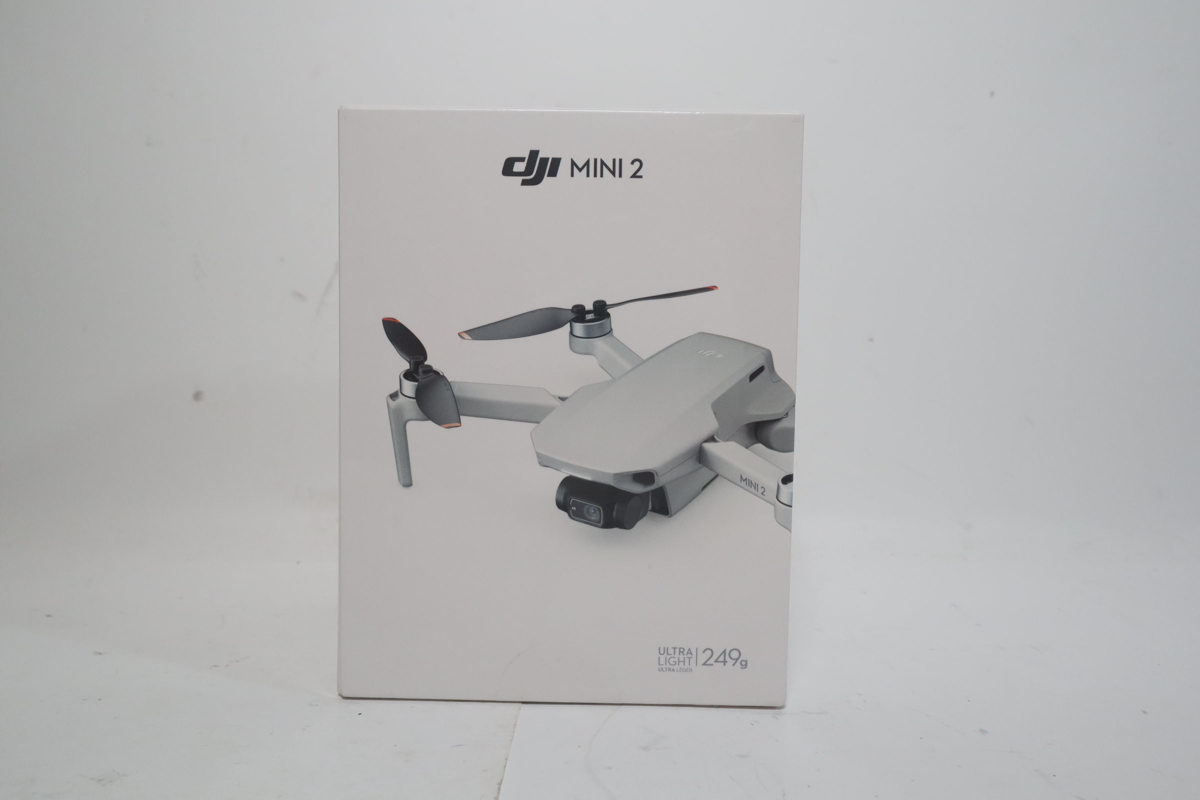  DJI Mini 2 SE, Lightweight Mini Drone with QHD Video, 10km  Video Transmission, 31-min Flight Time, Under 249 g, Return to Home, Drone  with Camera for Beginners : Toys & Games