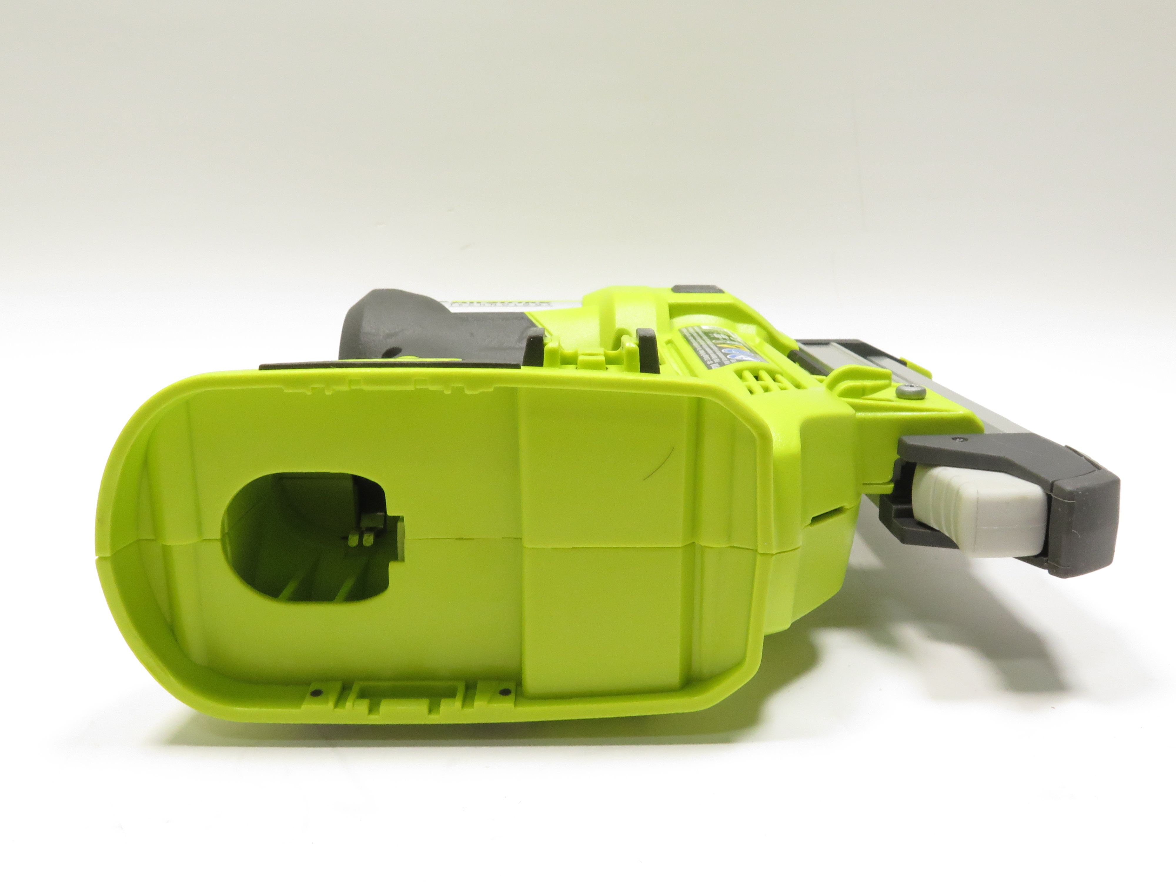 Ryobi P318 ONE+ 18V Cordless AirStrike 23Gauge 13/8 in. Headless Pin
