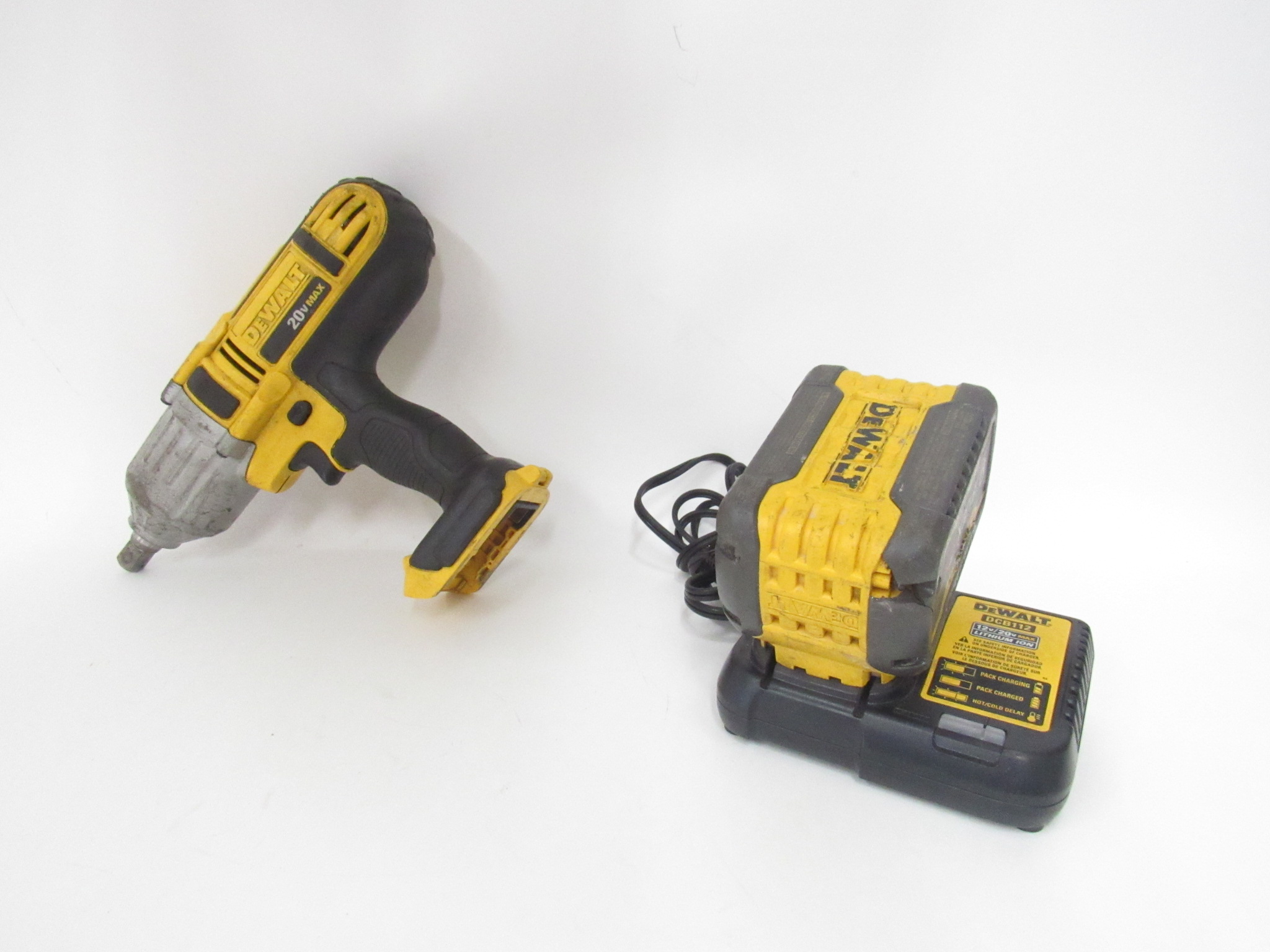 DEWALT DCF889 20-Volt Max Lithium-Ion 1/2
