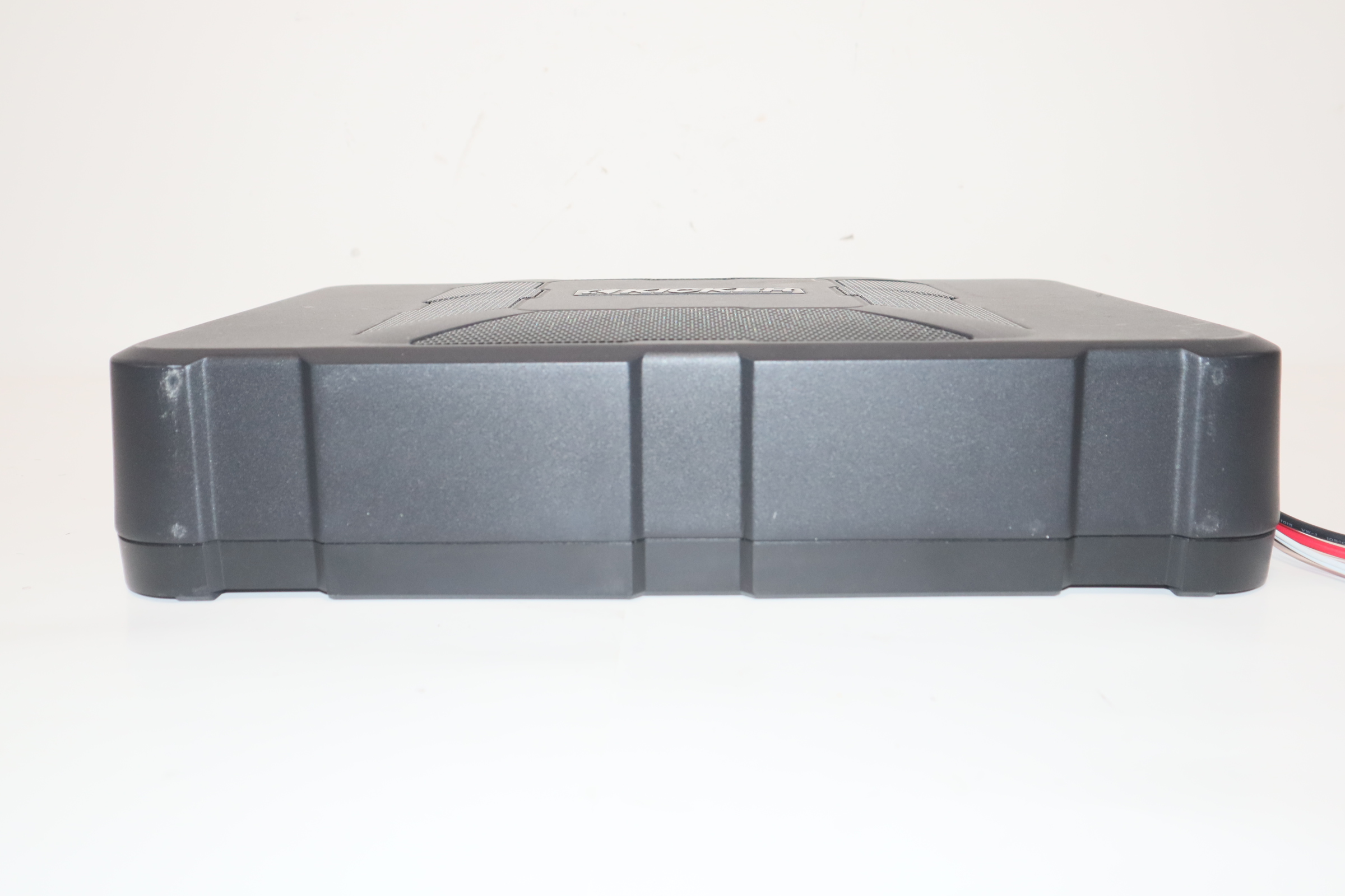 Kicker Hideaway HS8 Black Compact 150-Watt 8 Kicker Hideaway HS8 Black Compact 150-Watt 8