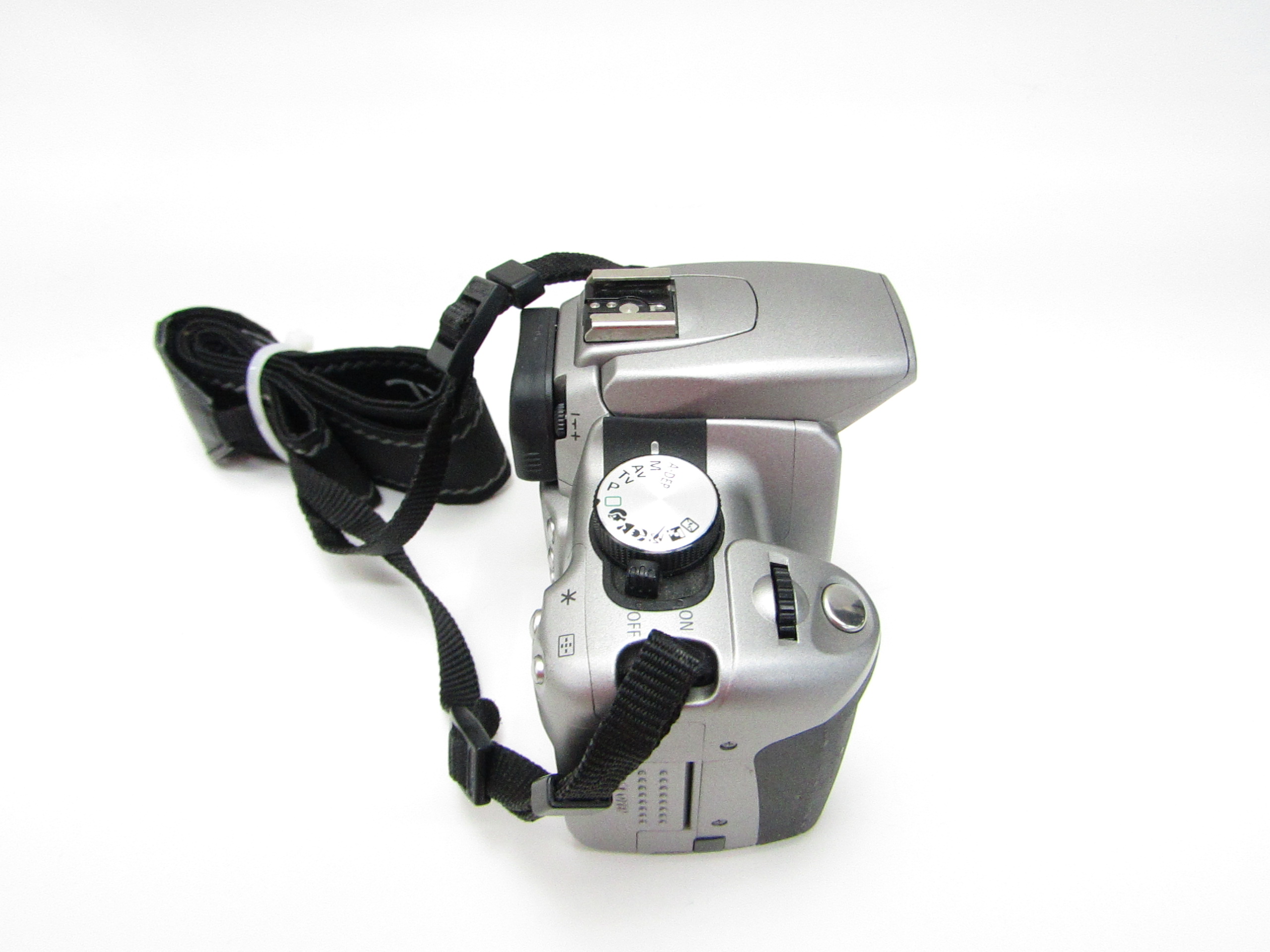 Canon EOS Digital Rebel XT DSLR Digital Camera