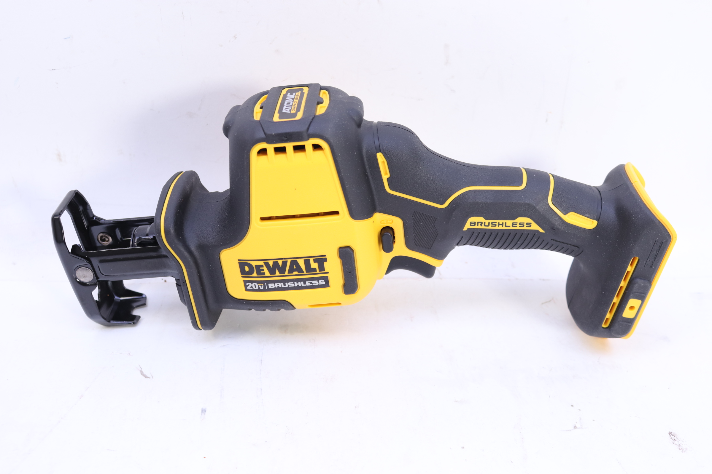 DEWALT DCS369 ATOMIC 20Volt MAX Cordless Brushless Compact