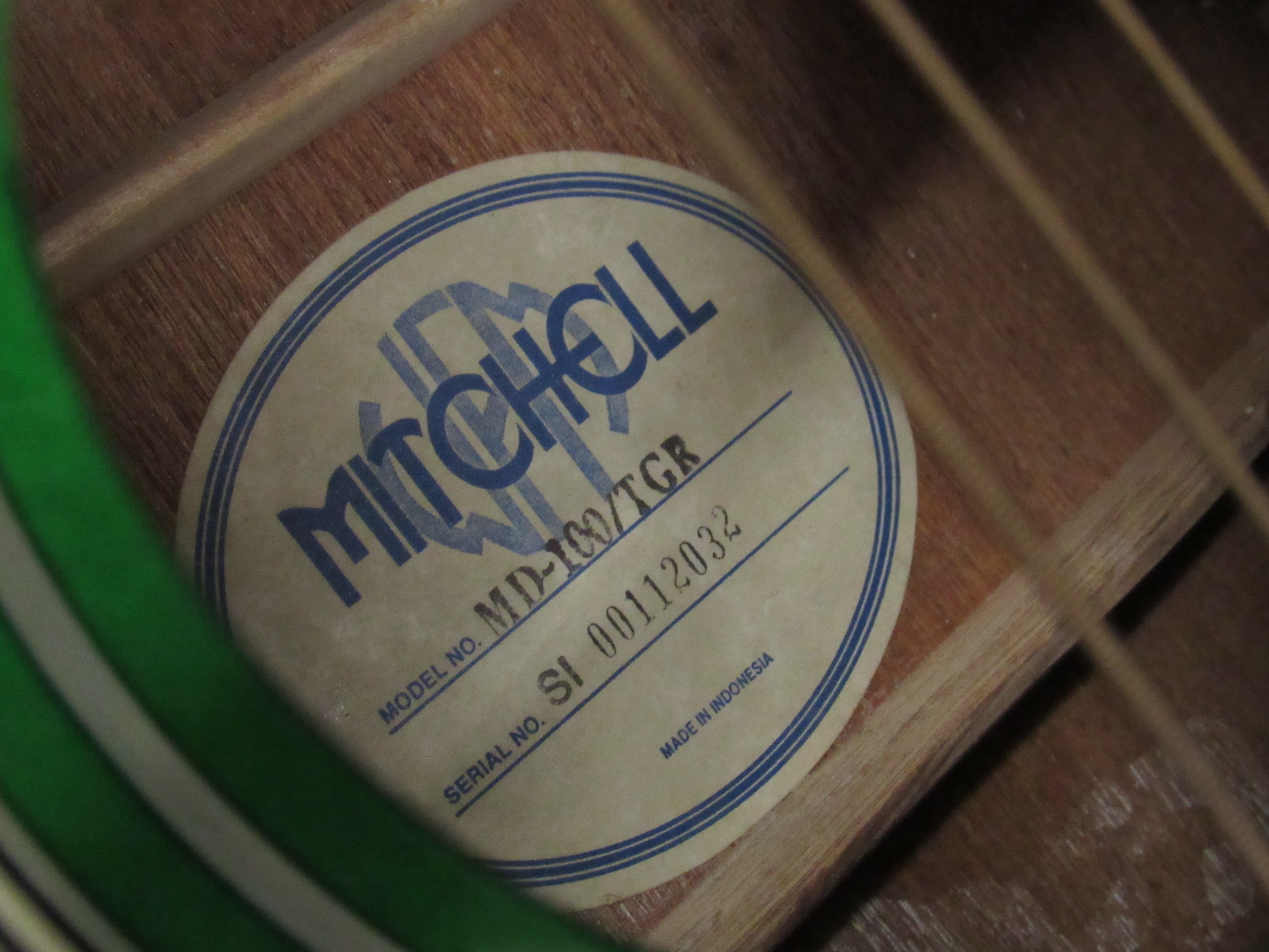 ミッチェル　MITCHELL  MGF486#4   8'6\" Mitchell MD-100 6-String Acoustic Guitar Green Local Pickup Only