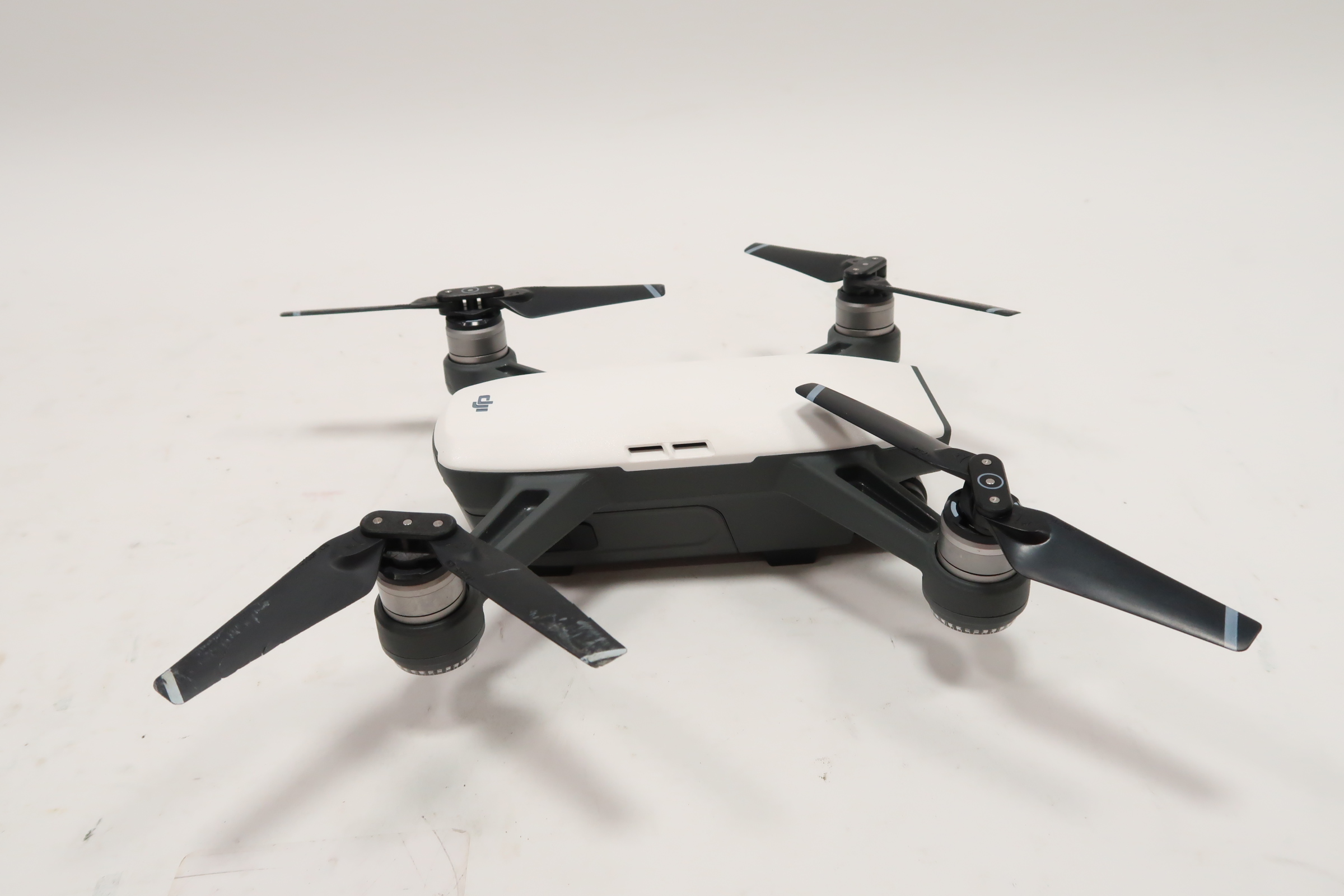 DJI Spark MM1A Fly More Combo 1080p Camera Quadcopter Drone