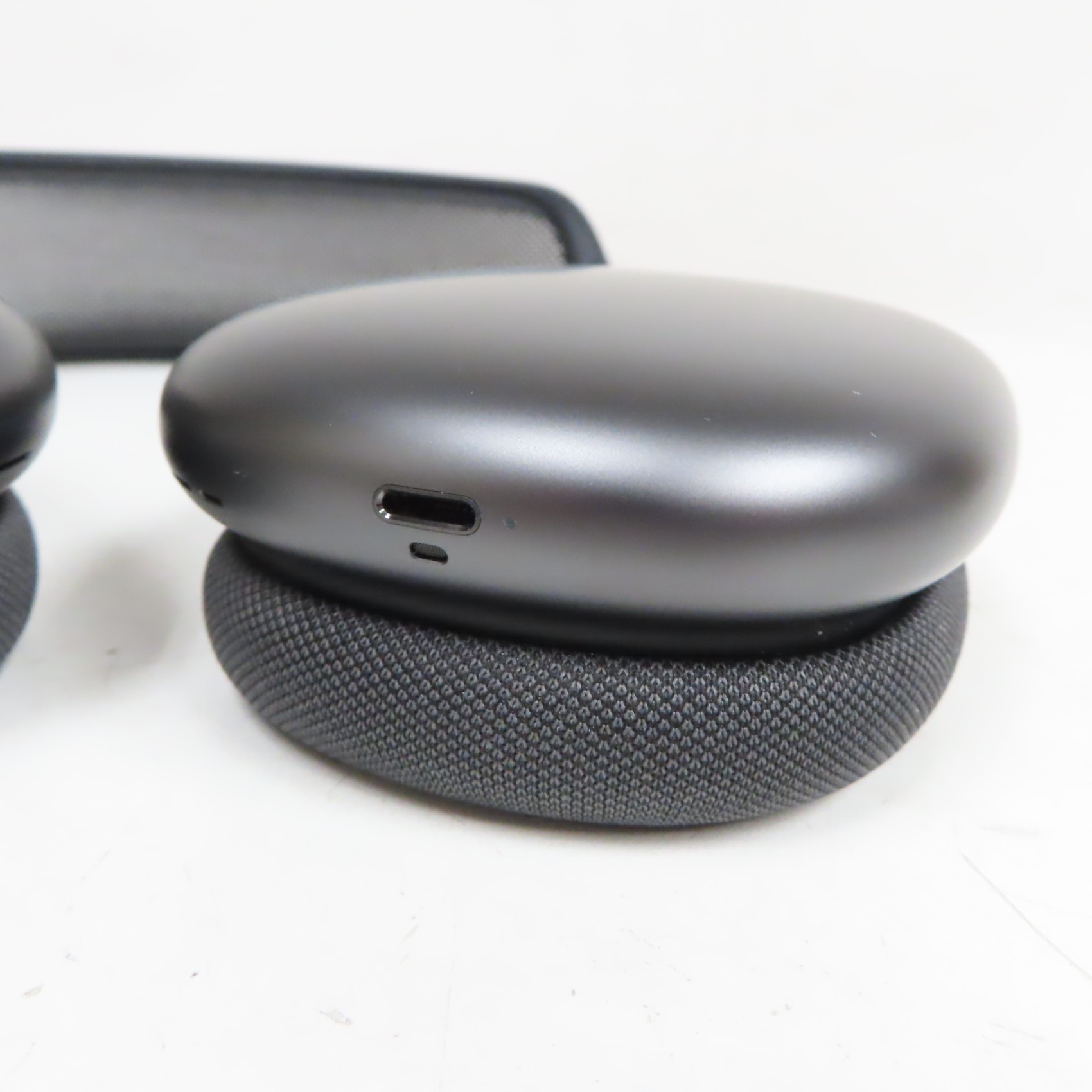 Apple MGYH3AM/A AirPods Max Wireless Bluetooth Headphones - Space