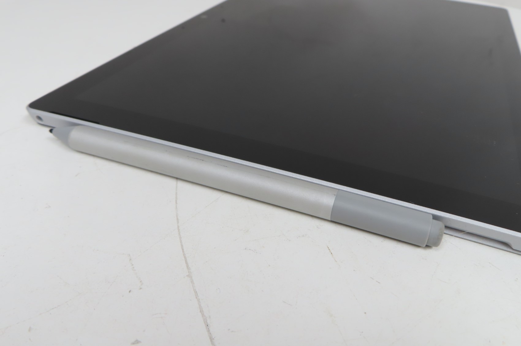 Microsoft 1960 Surface Pro 7 Core i3-1005G1 1.2GHz 8GB RAM 128GB