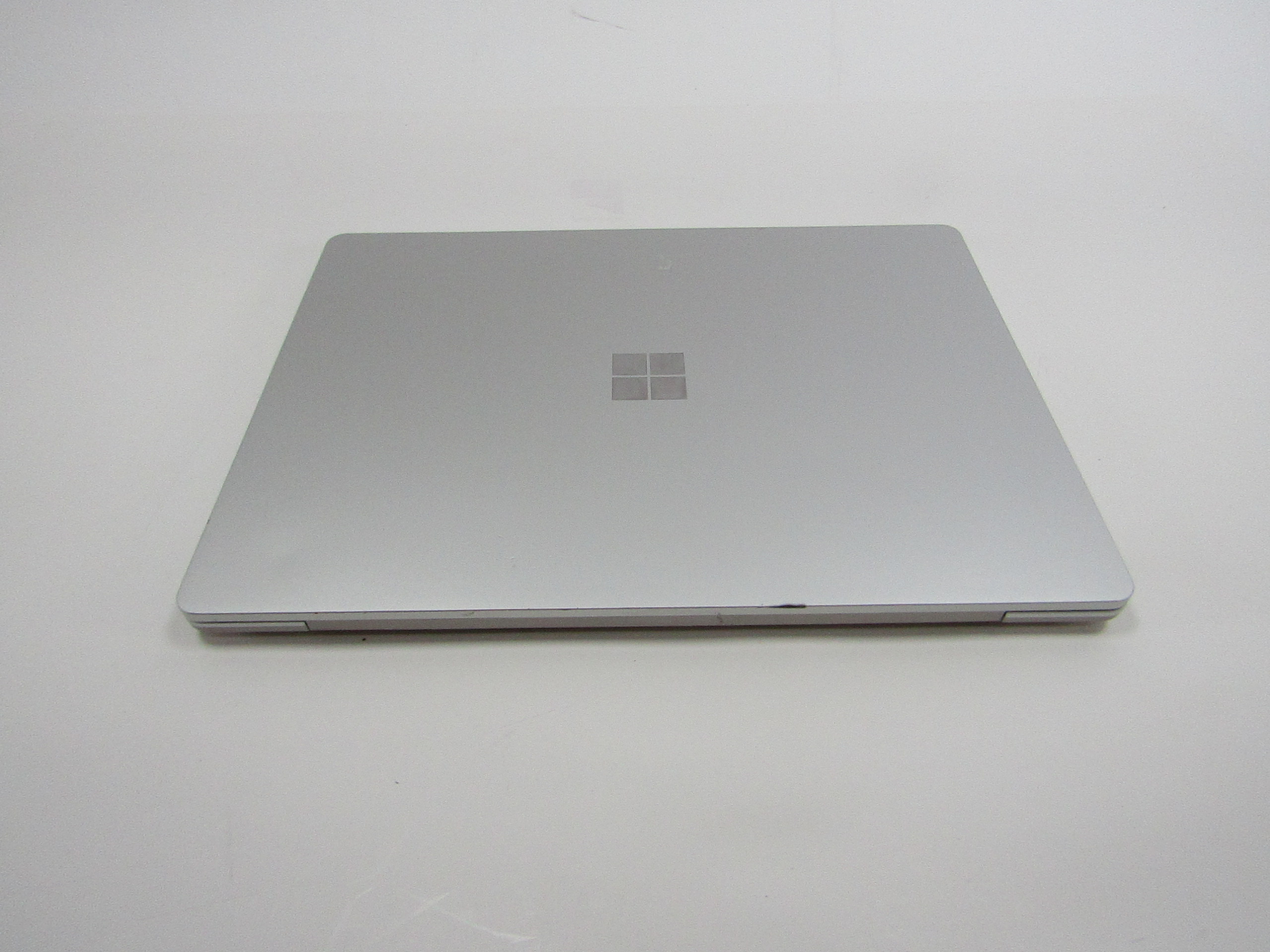 Microsoft Surface Go 1943 Win 11 Pro Core i5-1035G1 1GHz 4GB RAM
