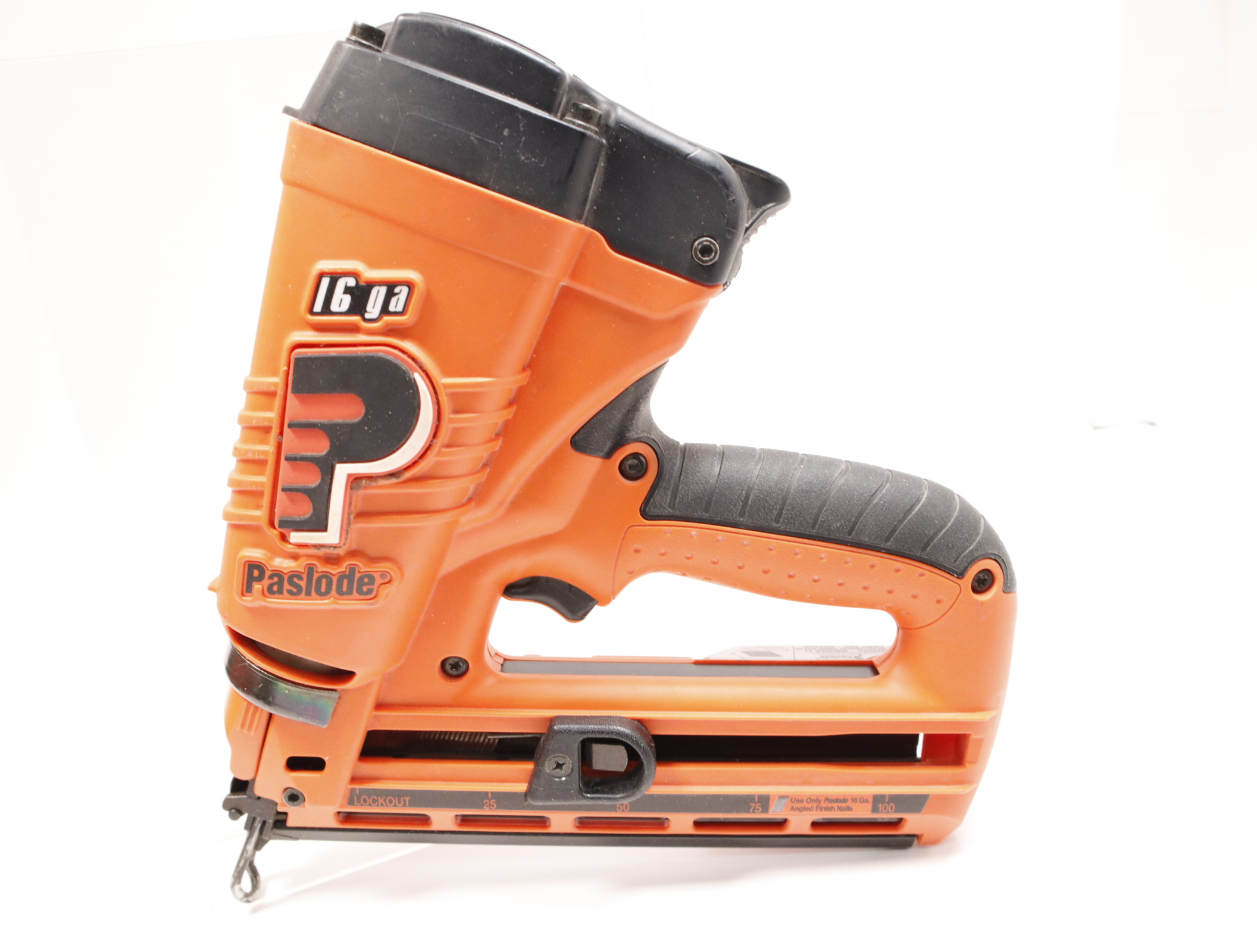 Paslode IM250A-Li 16GA 7.4V Cordless Finish Nailer Kit