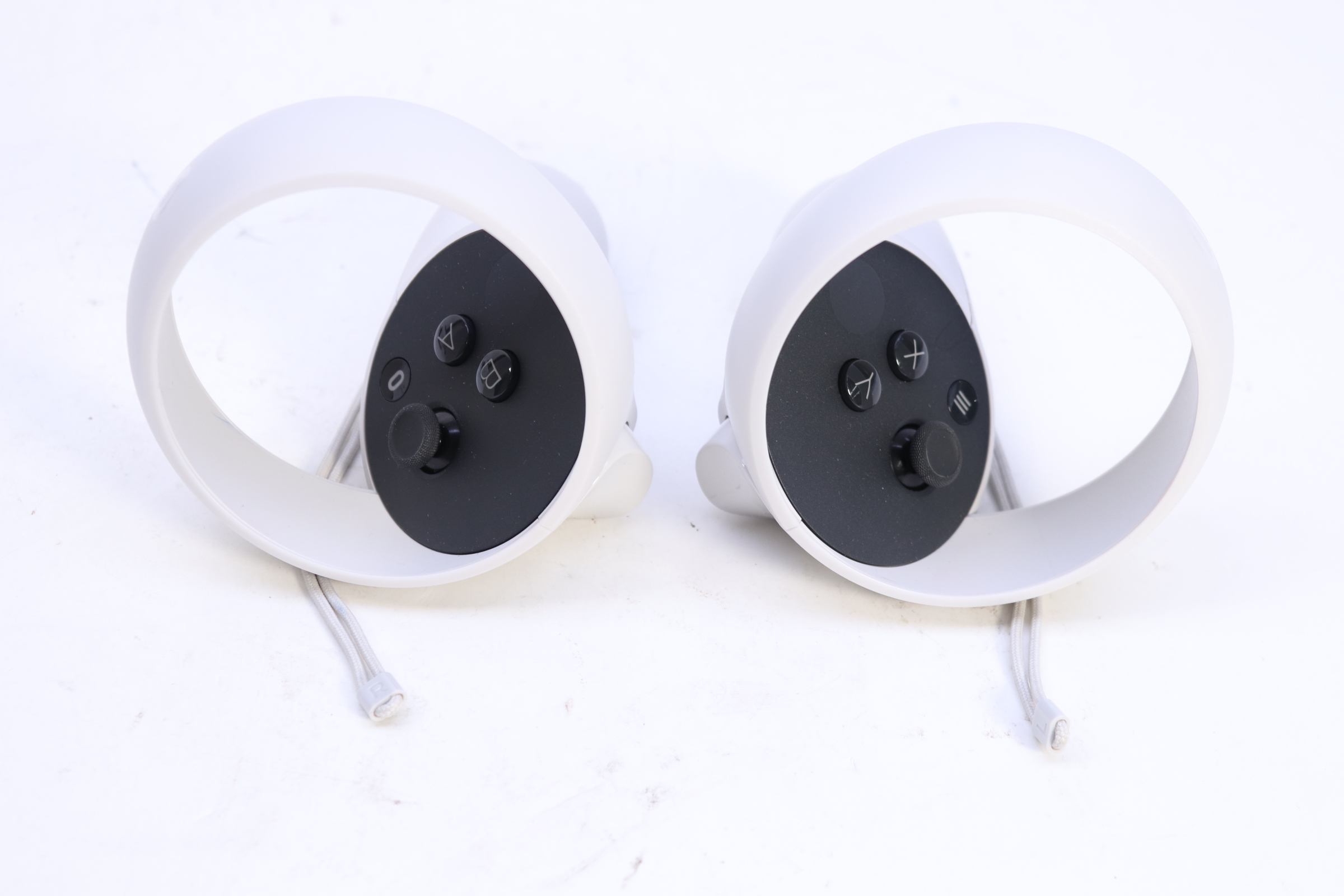 Meta Quest 2 KW49CM Advanced 64GB All-In-One Virtual Reality VR