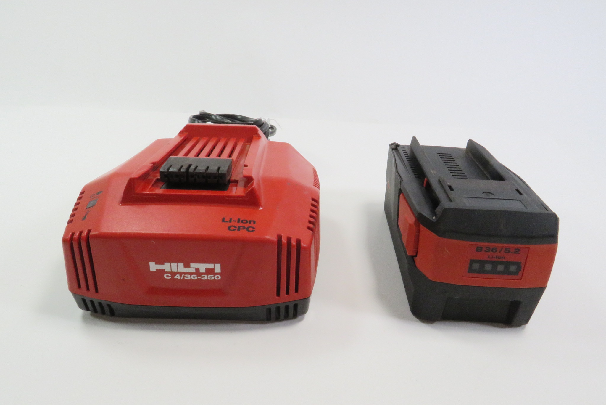 Hilti B36 5.2 36V Li-ion Battery / Charger Kit -4547