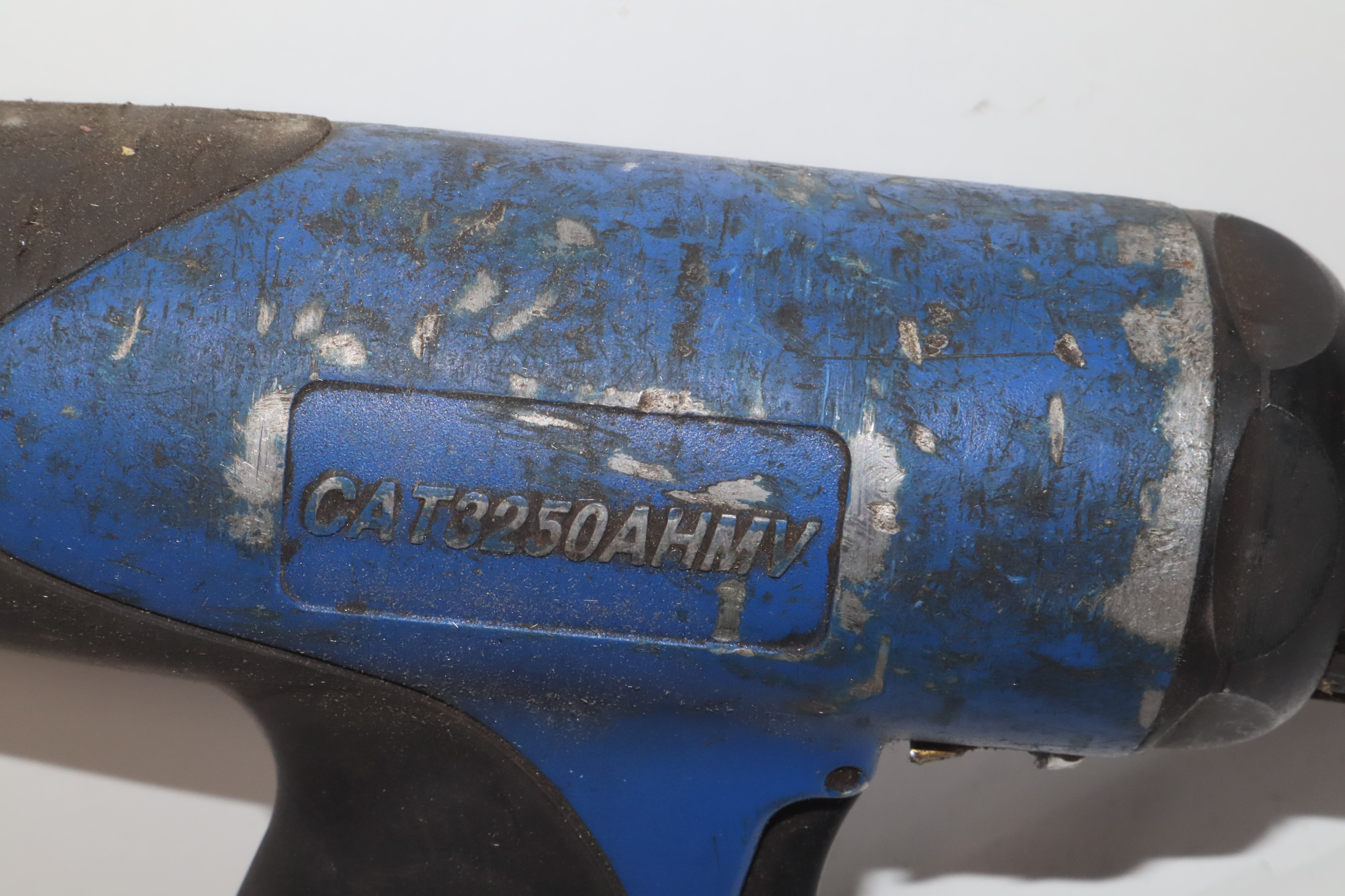 Cornwell Tools CAT3250AHMV Blue Power Pneumatic Air Hammer Chisel 0600