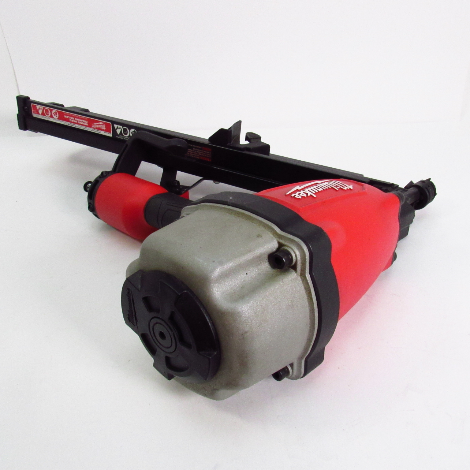 Milwaukee 720020 Air Pneumatic Round Head Framing Nailer