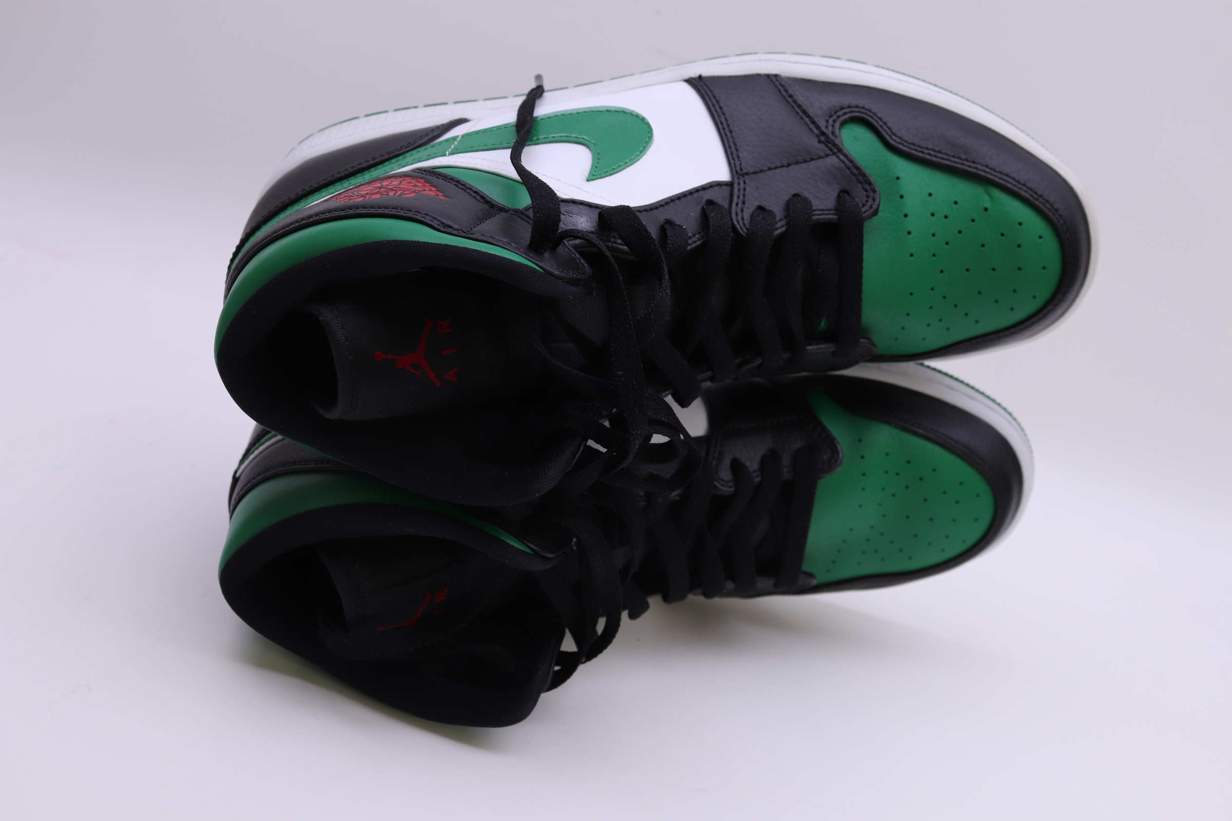 mens air jordan 1 mid 554724 stores