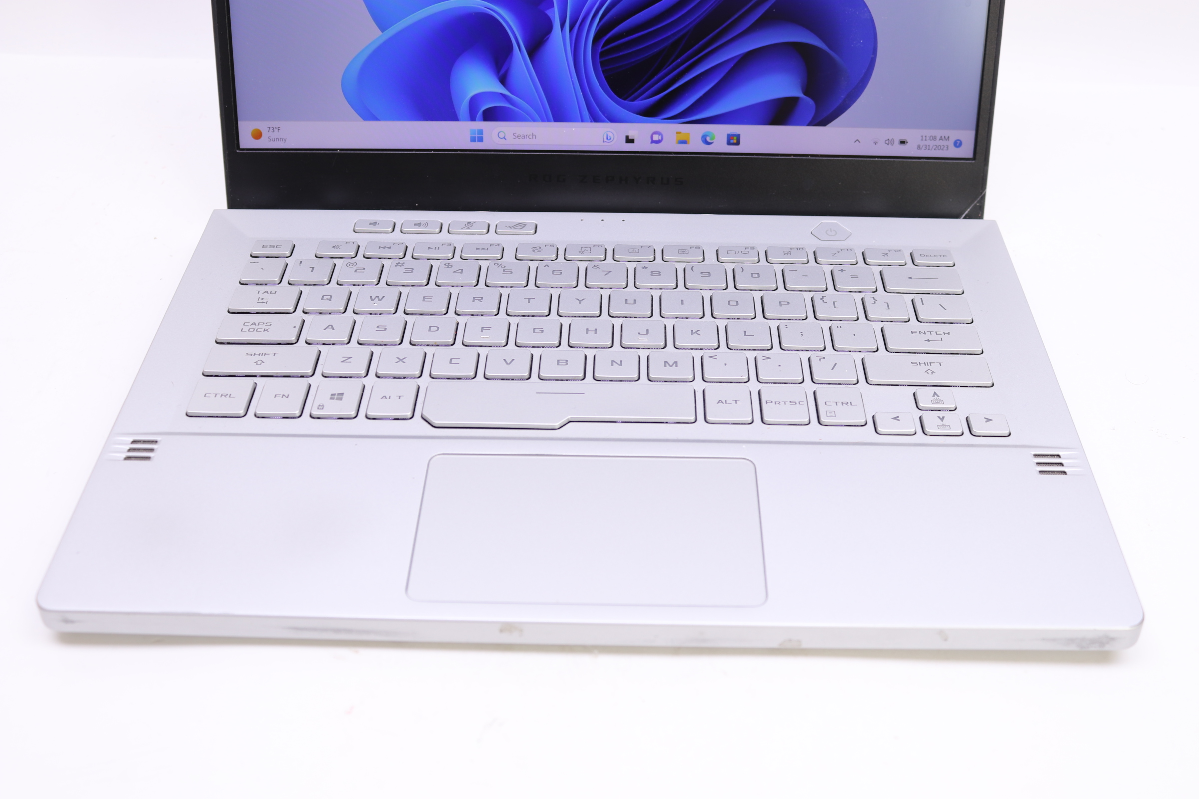 Asus ROG Zephyrus G14 GA401 AMD Ryzen 9 4900HS RTX 2060 16GB RAM 