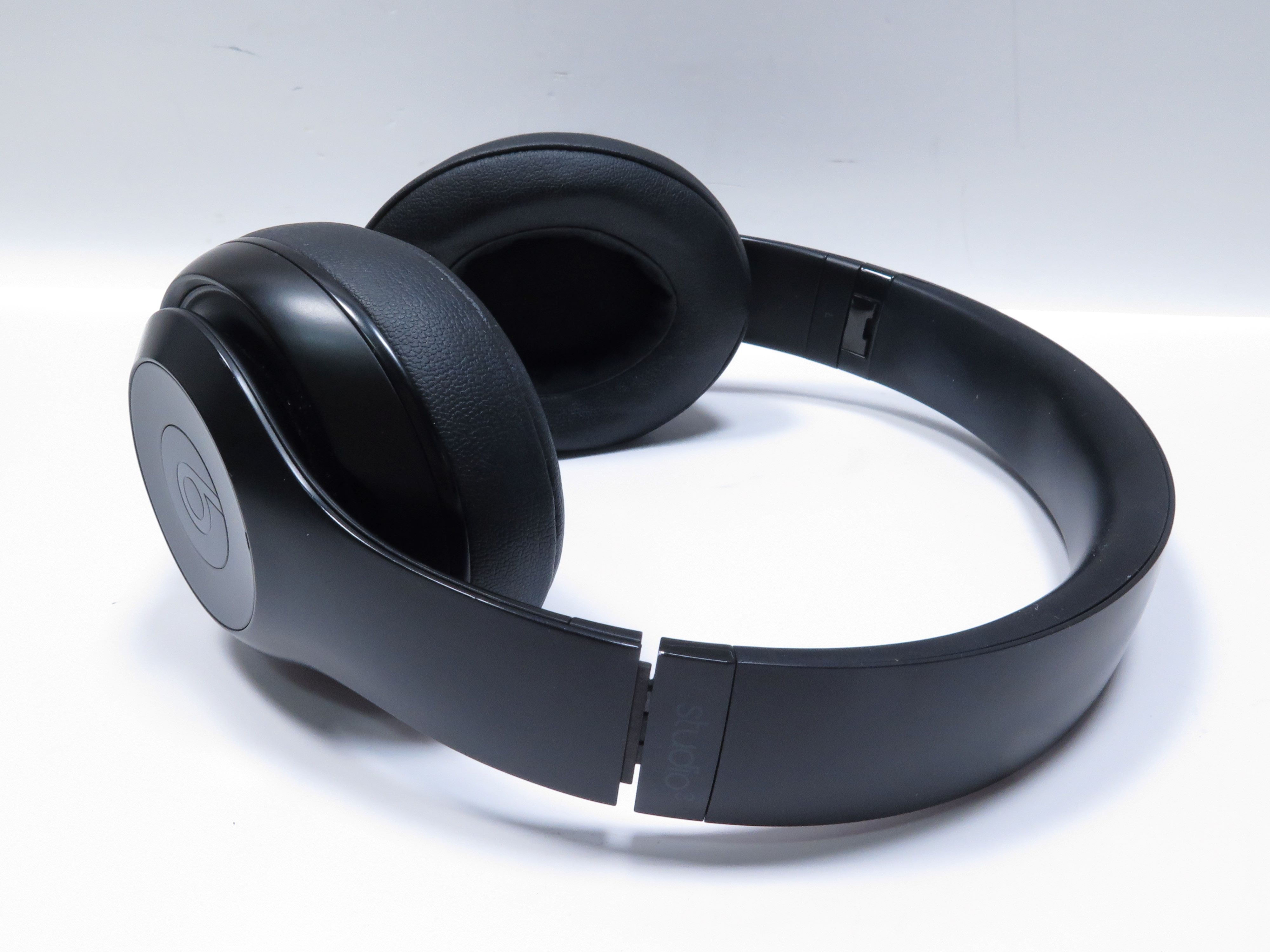 Apple MX3X2LL/A Beats Studio 3 Noise Cancelling Headphones - Matte