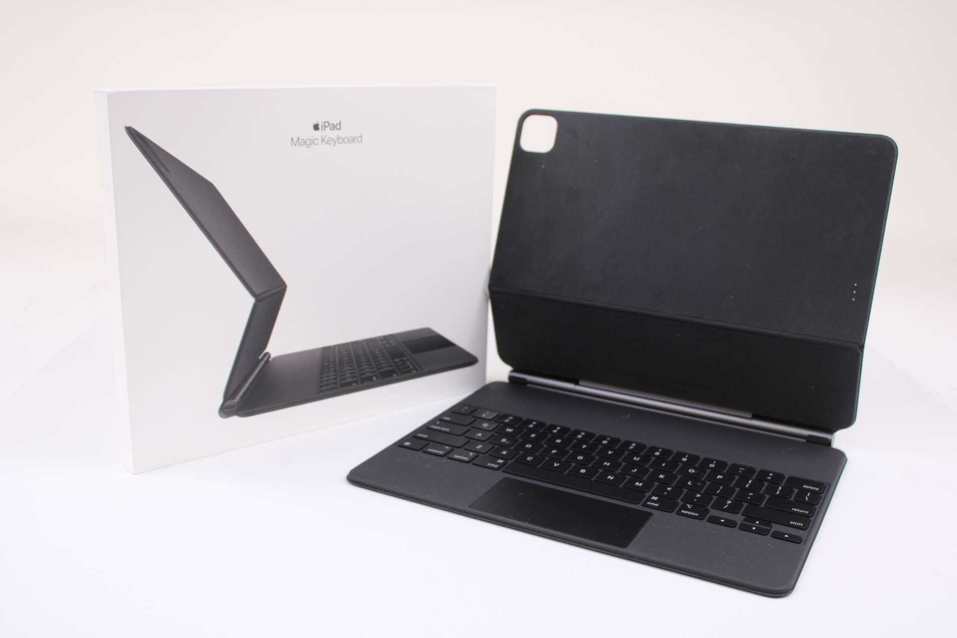 美品 Apple Magic Keyboard MJQK3LL/A Apple MJQK3LL/A Magic Keyboard for iPad Pro 12.9