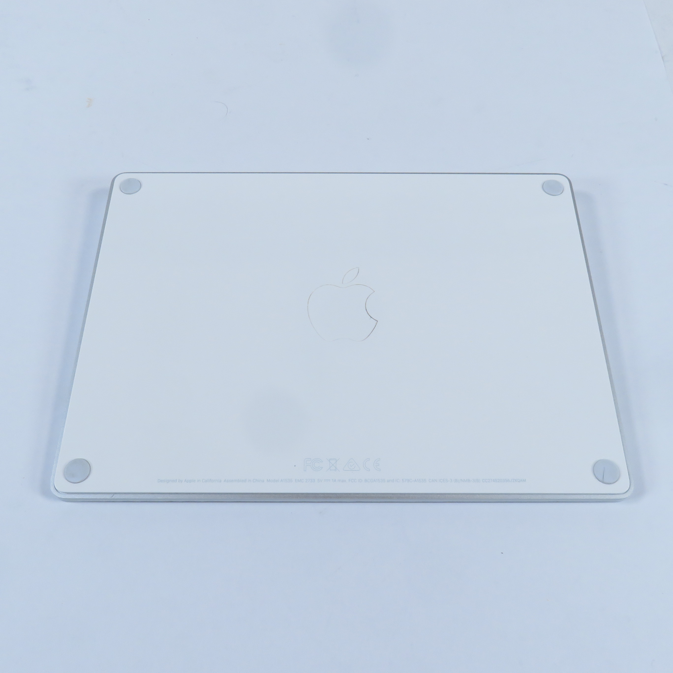 超美品 Apple Magic Trackpad 2 A1535