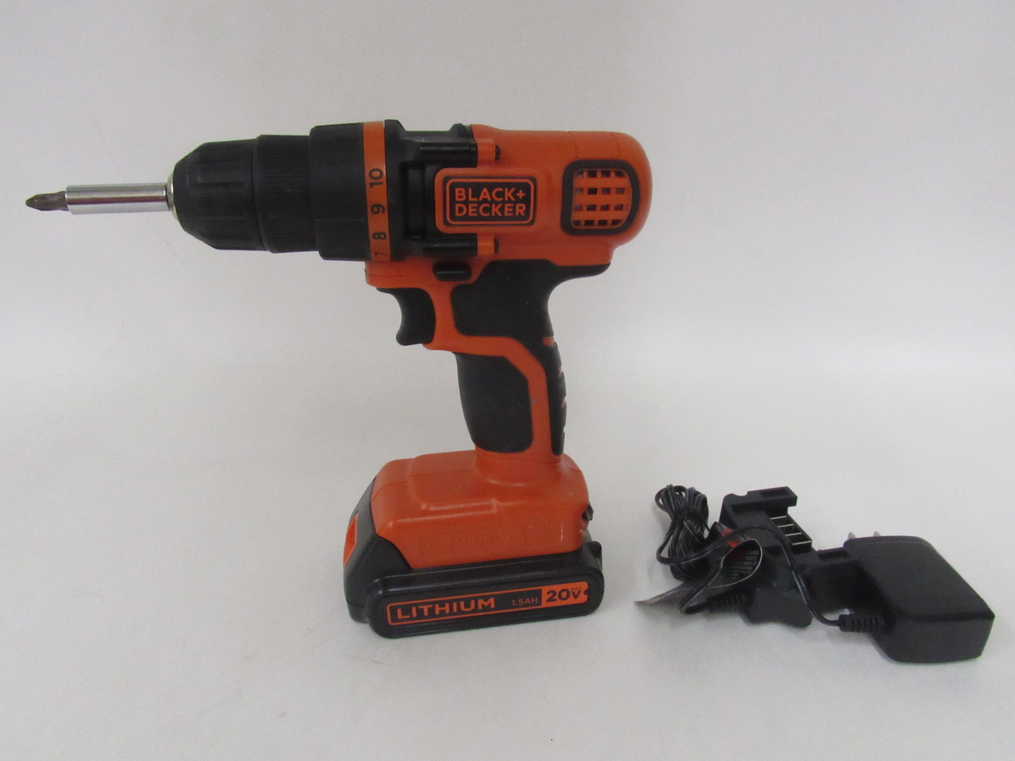 Black and Decker LDX120 10MM 3 8 Drill Driver