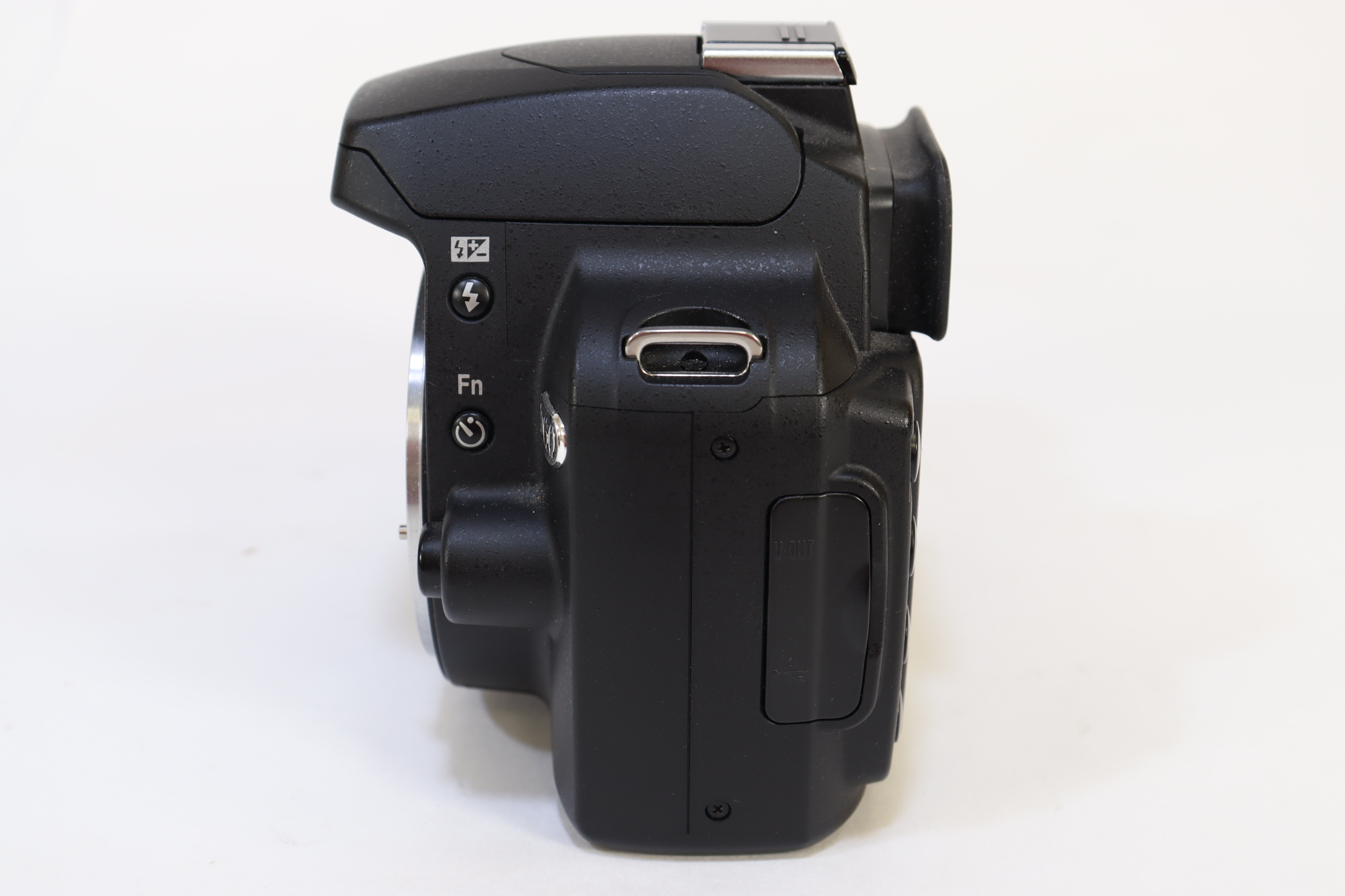 Nikon D60 DSLR Camera 1855mm f/3.55.6G Auto FocusS Nikkor Zoom Lens