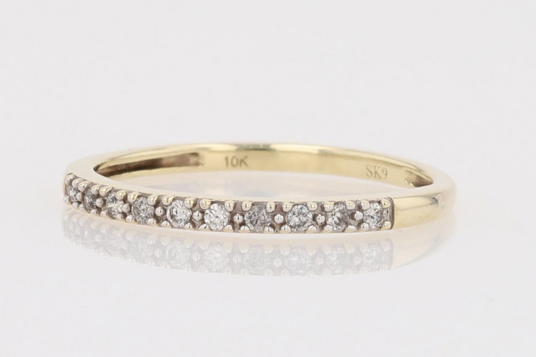 .07ctw Round Cut Diamond Prong Set Wedding Band Ring 10k Yellow Gold Size 7