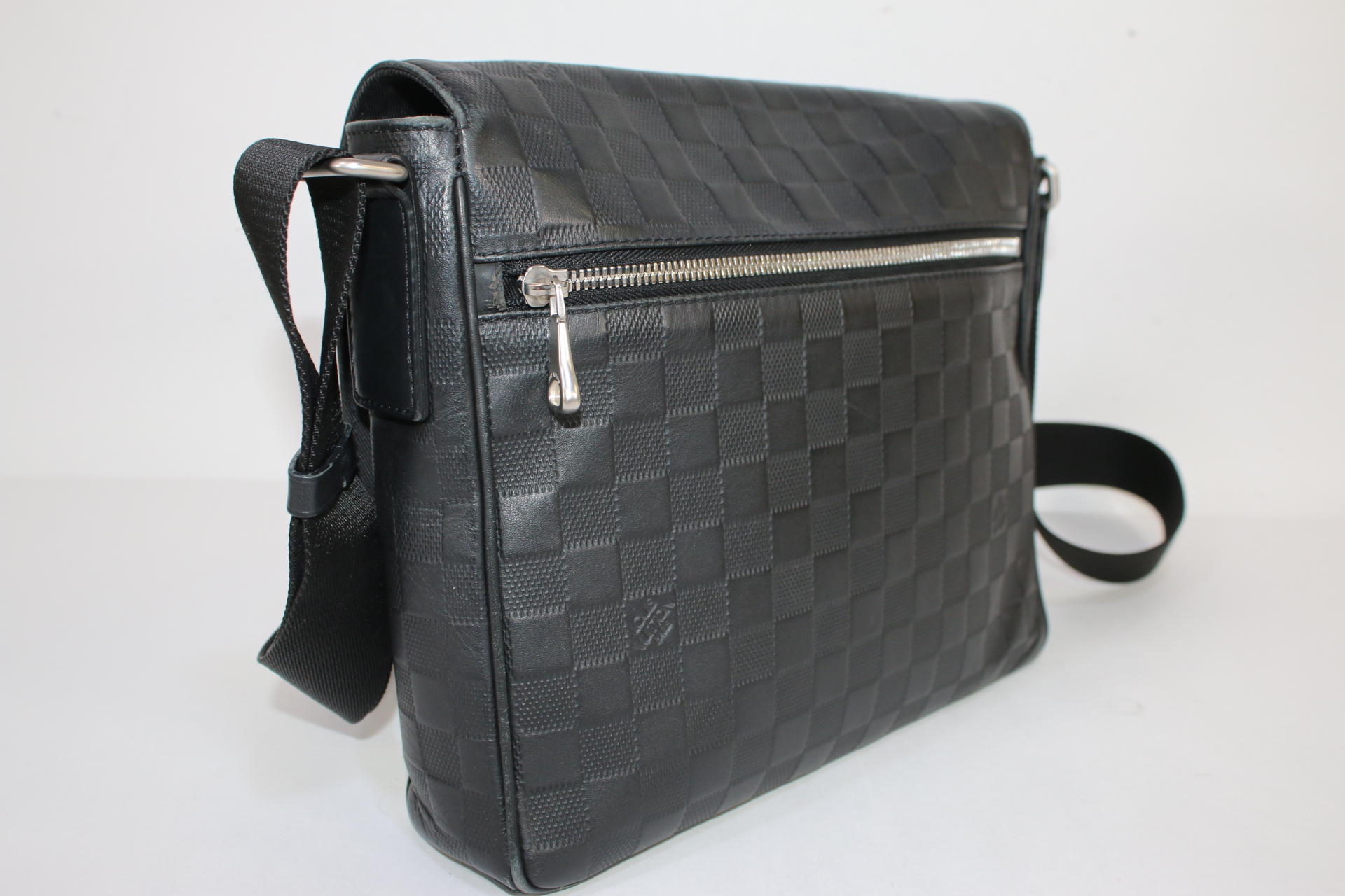Louis Vuitton Black District Messenger Bag Damier Infini