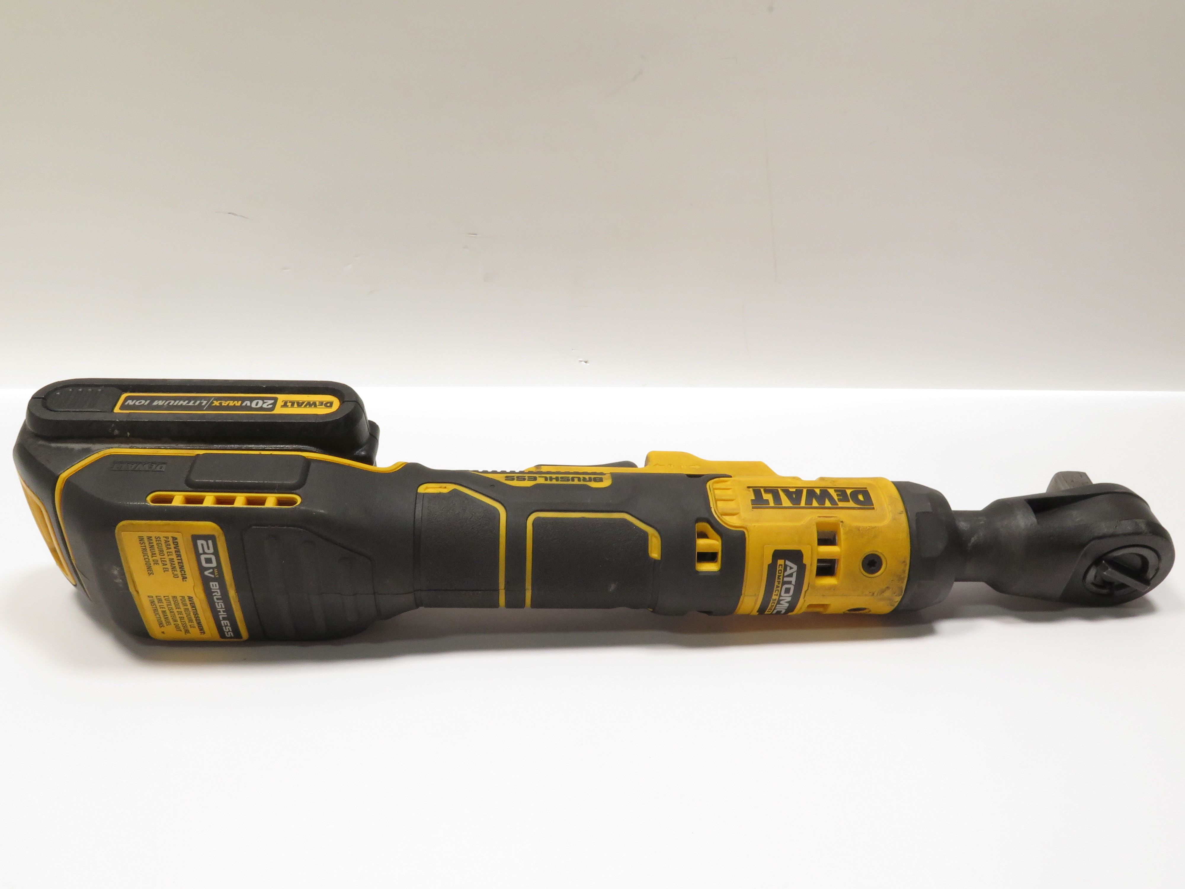 DeWalt DCF512 ATOMIC 20V MAX Cordless 1/2 in. Ratchet 6648