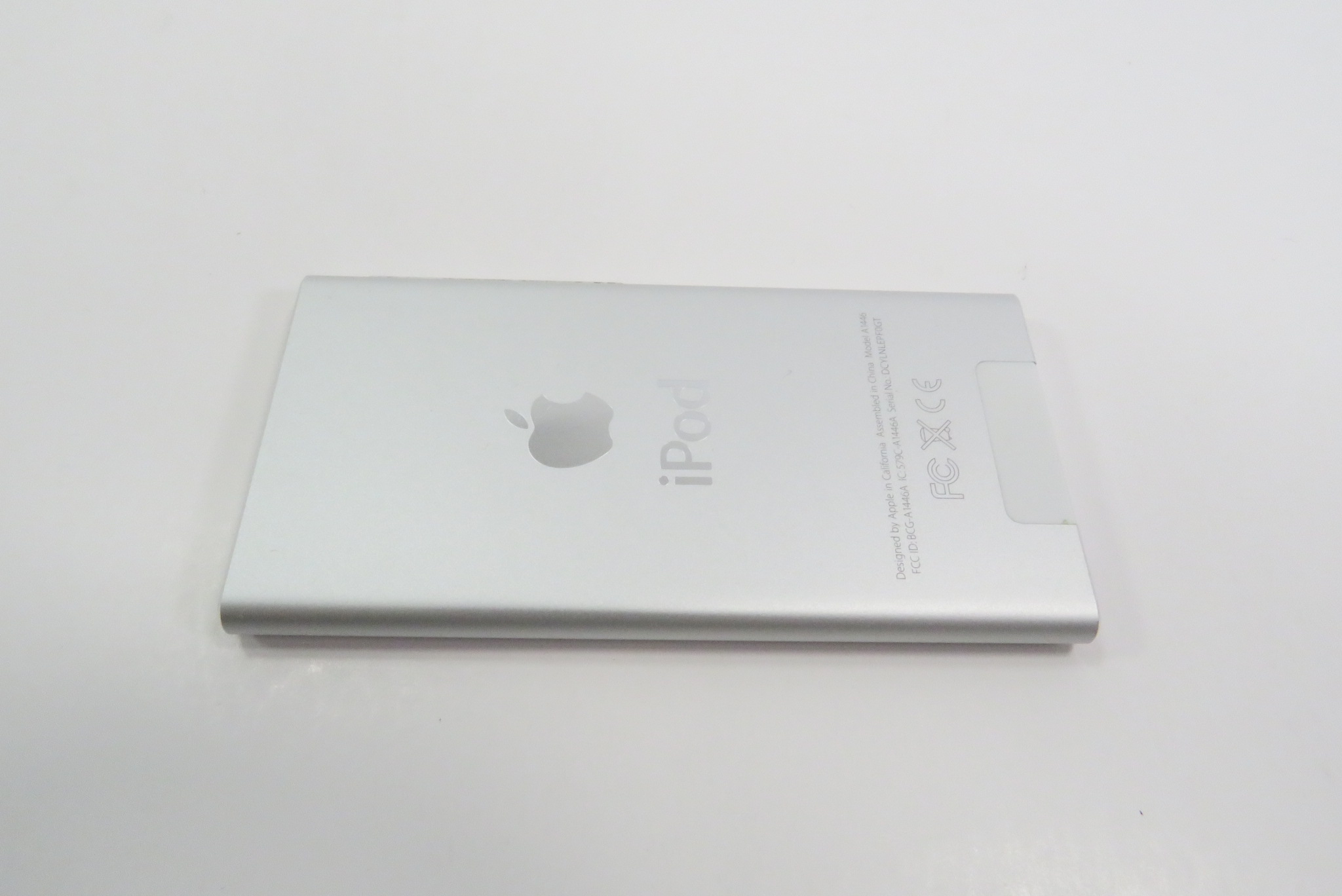i pod nano 第7世代　白　A1446　16GB Refurbished Apple iPod Nano 7th Generation 16GB Silver