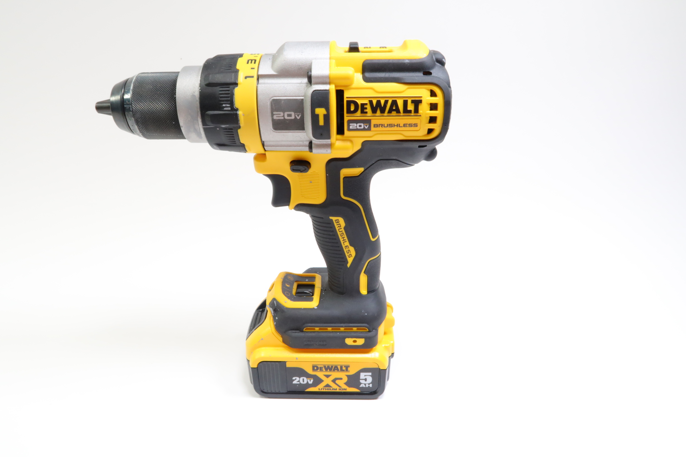 DeWalt DCD999 20-Volt MAX Brushless Cordless 1/2