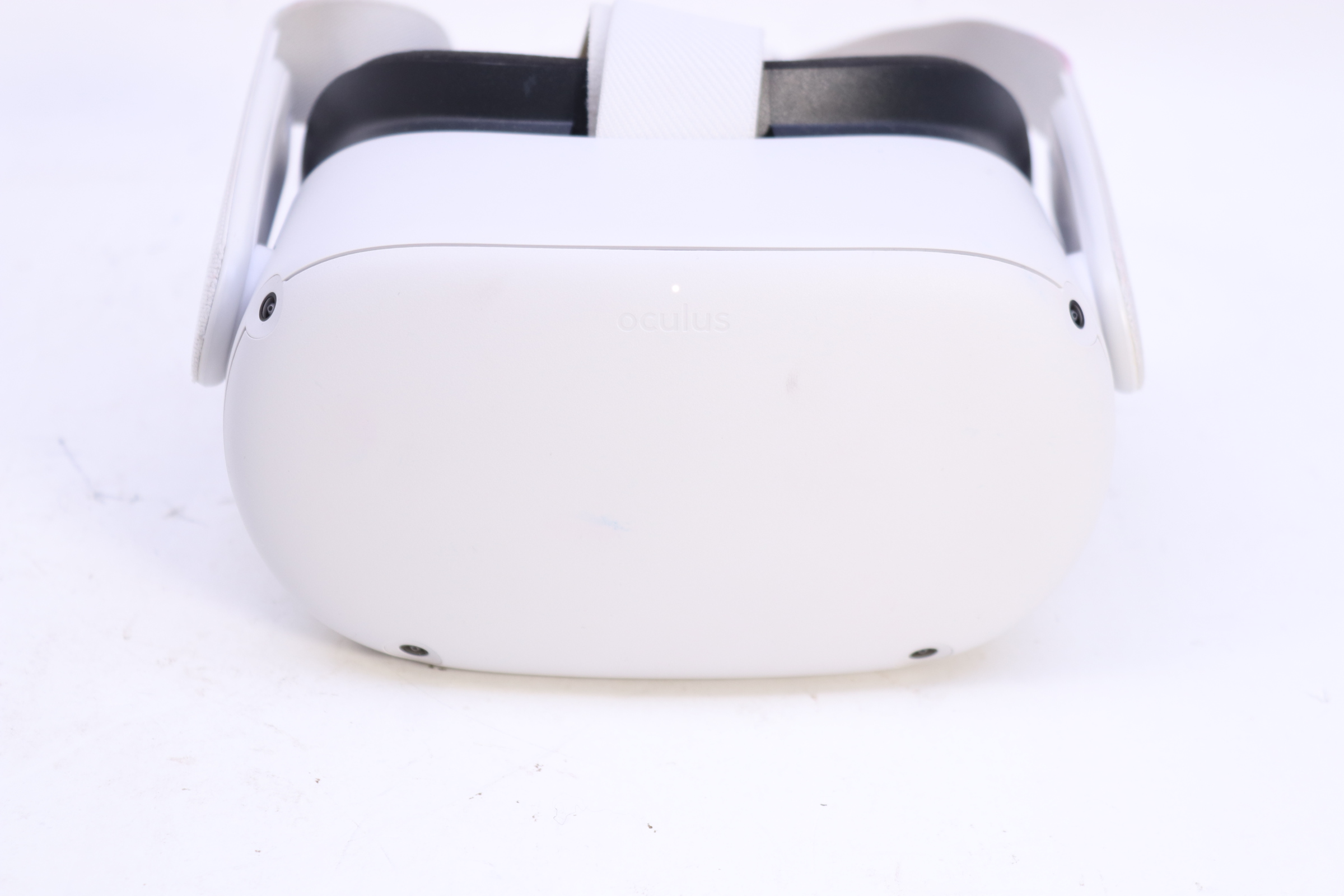 Meta Quest 2 KW49CM Advanced 64GB All-In-One Virtual Reality VR