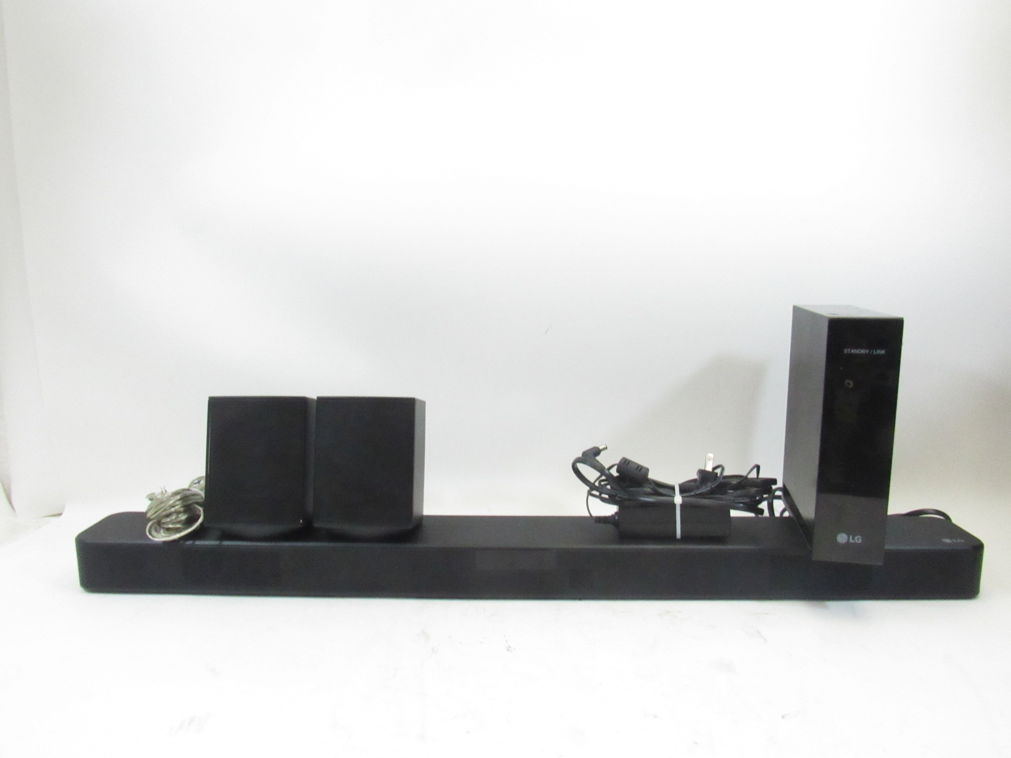 LG SNC4R 4.1 Channel Bluetooth Sound Bar Kit