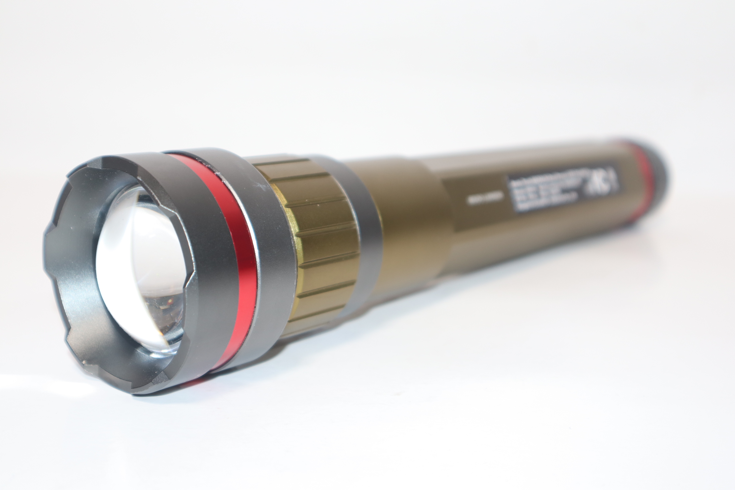 Swiss Tech 31650 IP67 6500 Lm Rechargeable Dual Power AA/USB LED ...