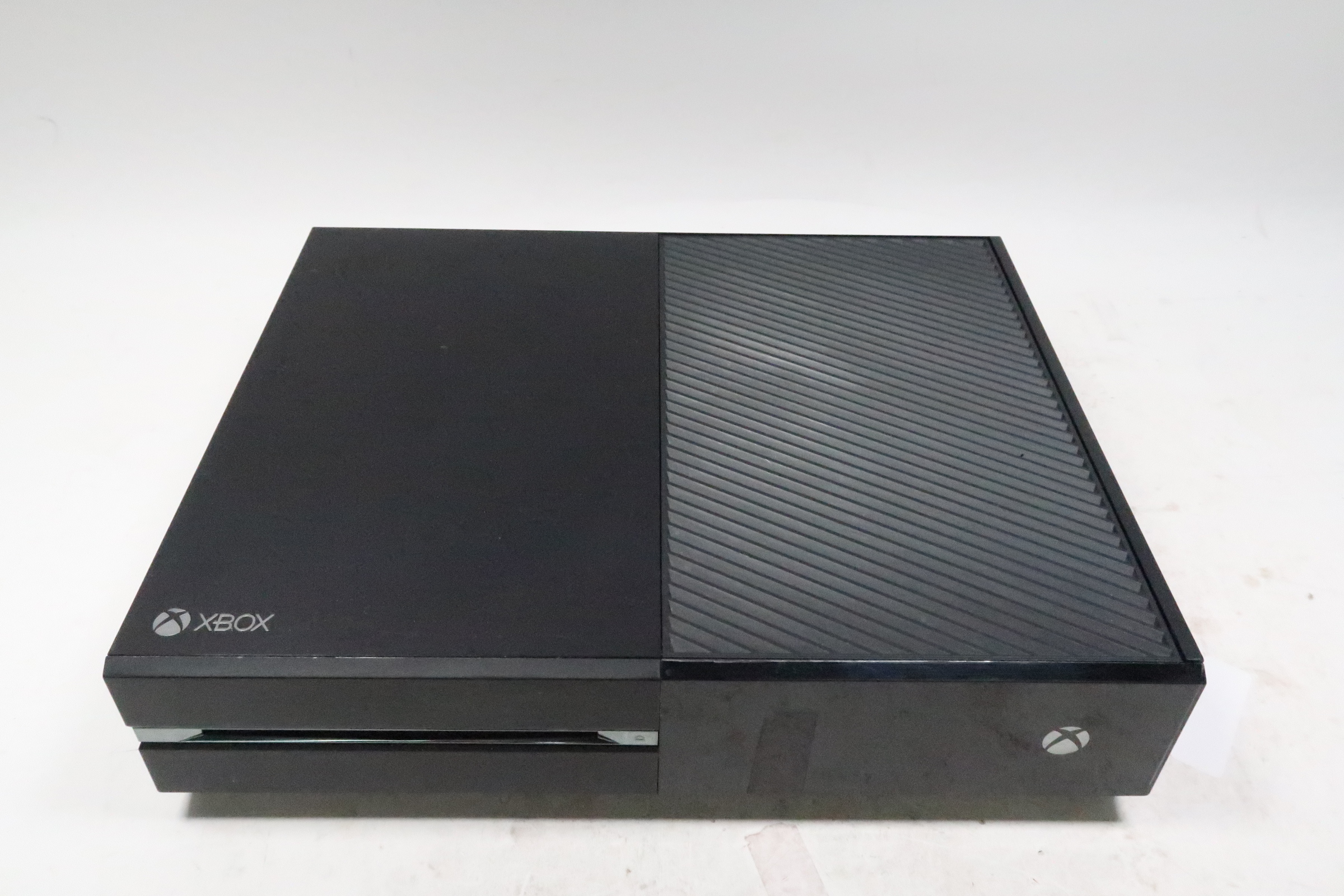 Microsoft Xbox One 1540 500GB Gaming Console