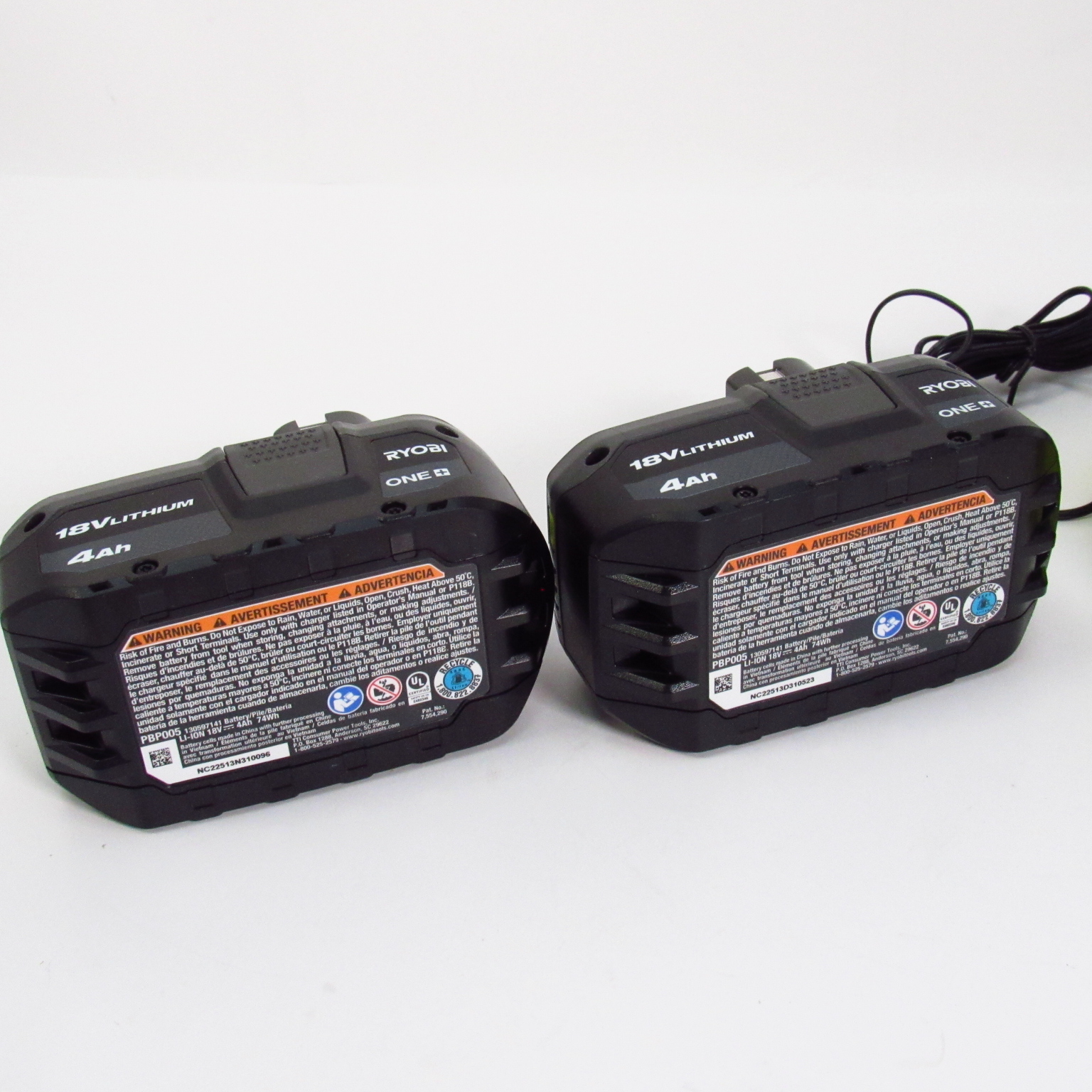 Ryobi PCG002 Charger & Lithiumion 18V 2Battery Pack Kit