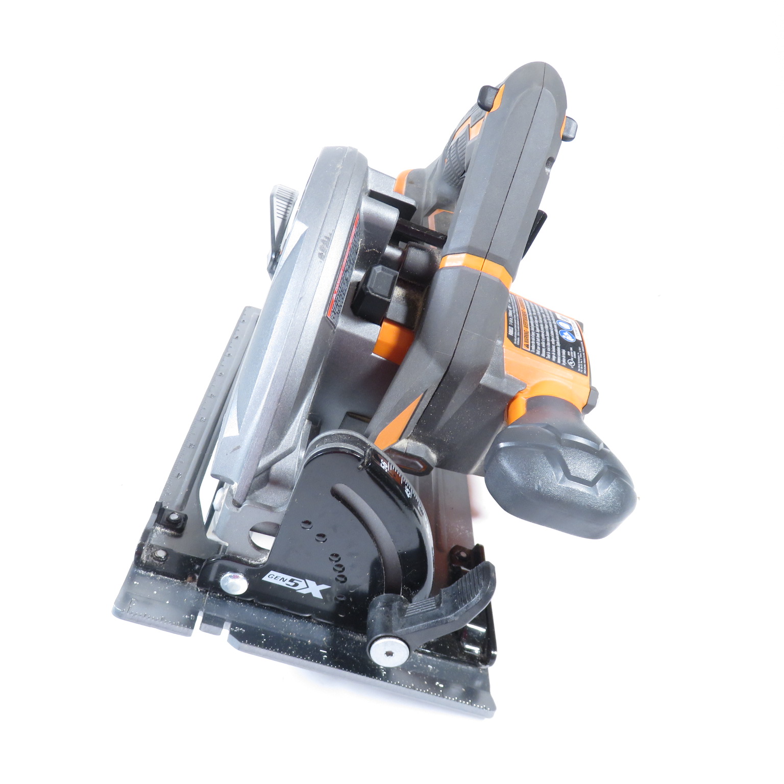 RIDGID R8653 18-Volt Lithium-Ion Cordless Brushless 7-1/4 in. Circular Saw