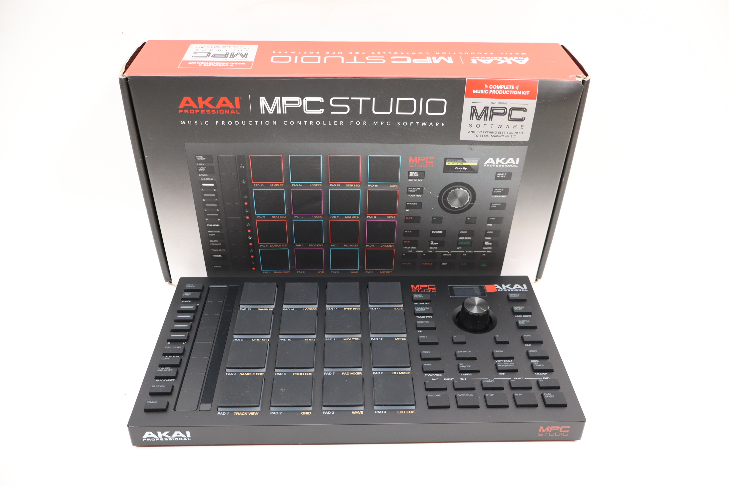 Akai Professional MPC Studio Music Production Controller