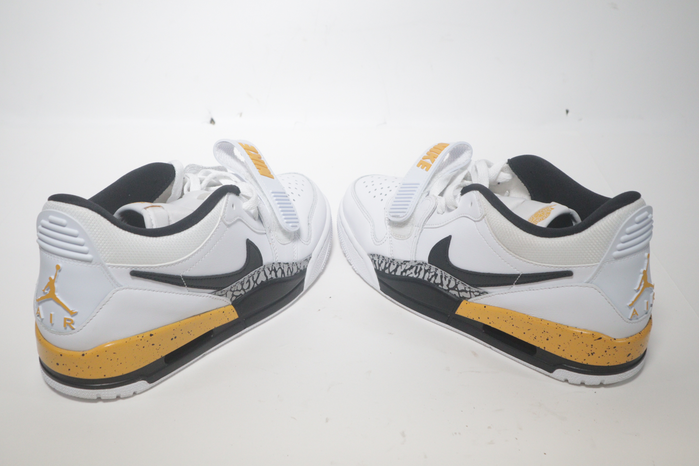 Nike Air Jordan Legacy 312 Low CD7069 107 Wht/Blk/Yellow  display picture 3