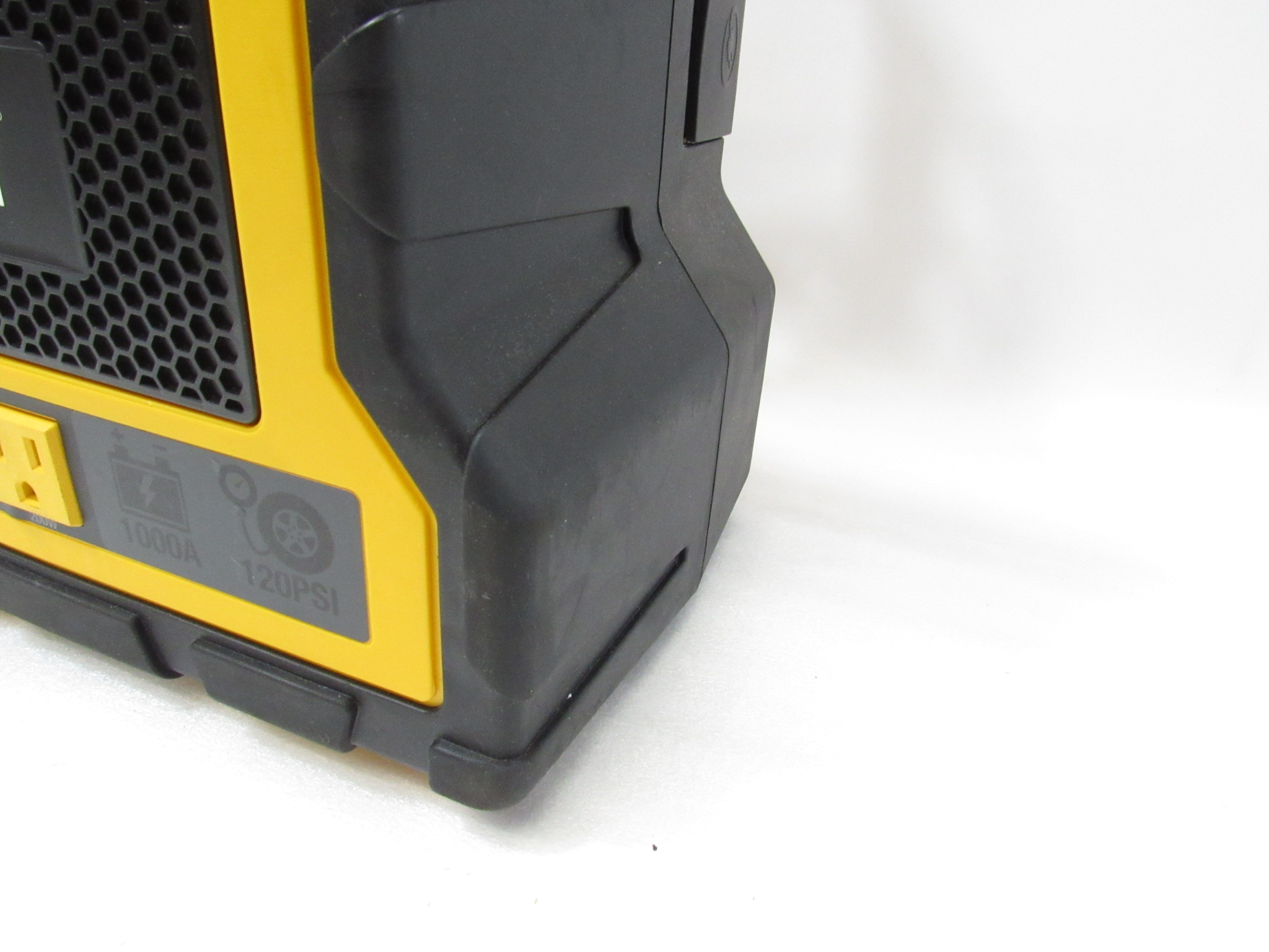 CAT CJ1000DCP 3 in 1 Professional Power Station Jump Starter Compressor