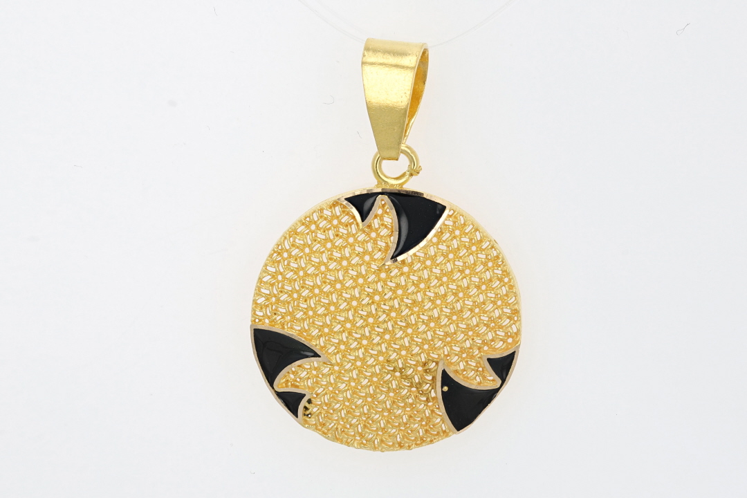 Filigree Enameled Statement Pendant without Chain 21k Yellow Gold 5.39
