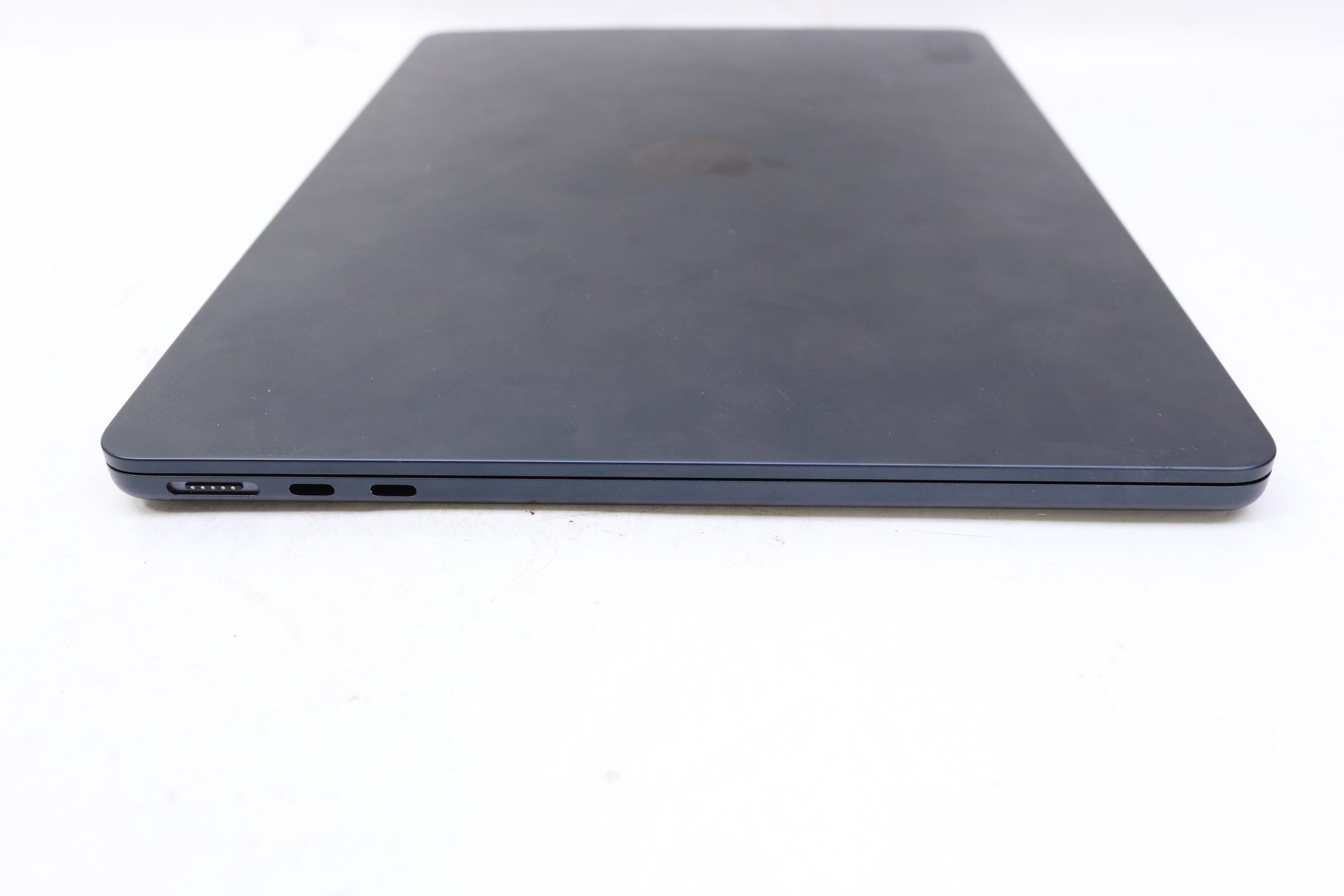 Apple MacBook Air 2022 MLY33LL/A Apple M2 3.49GHz 8GB RAM 256GB