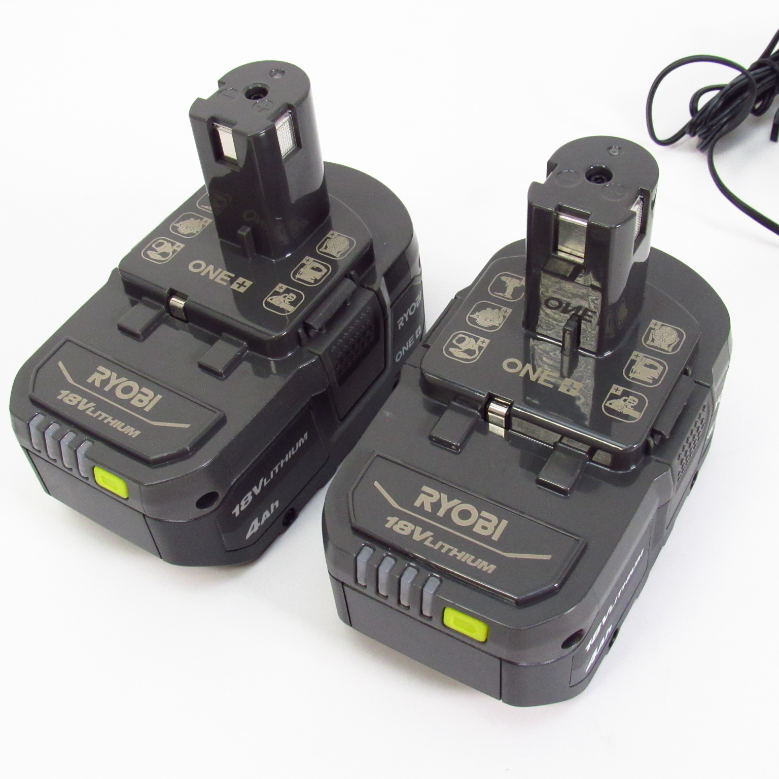 Ryobi PCG002 Charger & Lithiumion 18V 2Battery Pack Kit